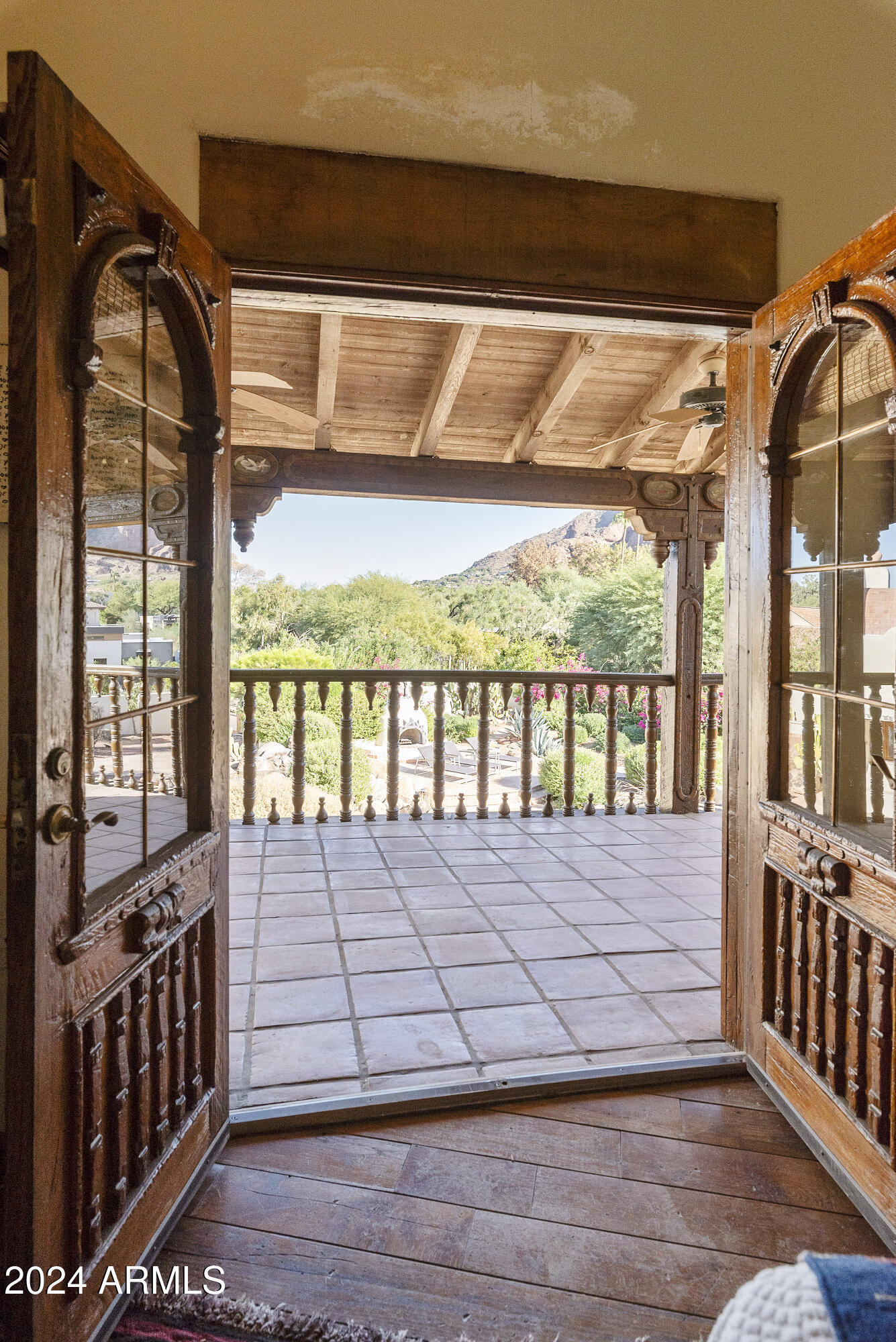 4754 E VALLEY VISTA Lane