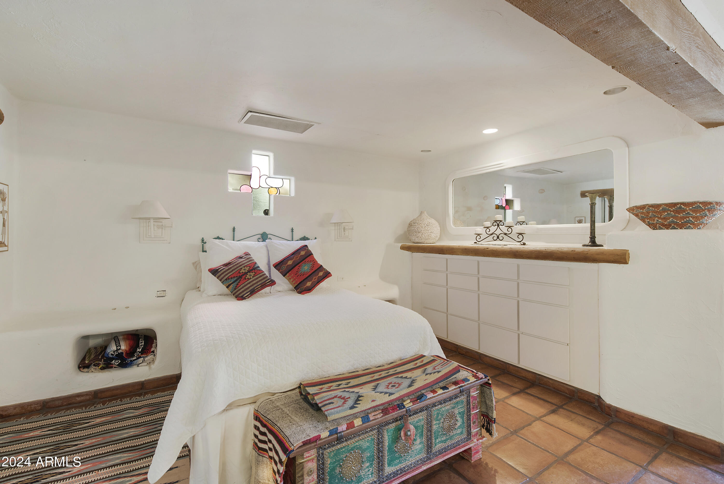 4754 E VALLEY VISTA Lane