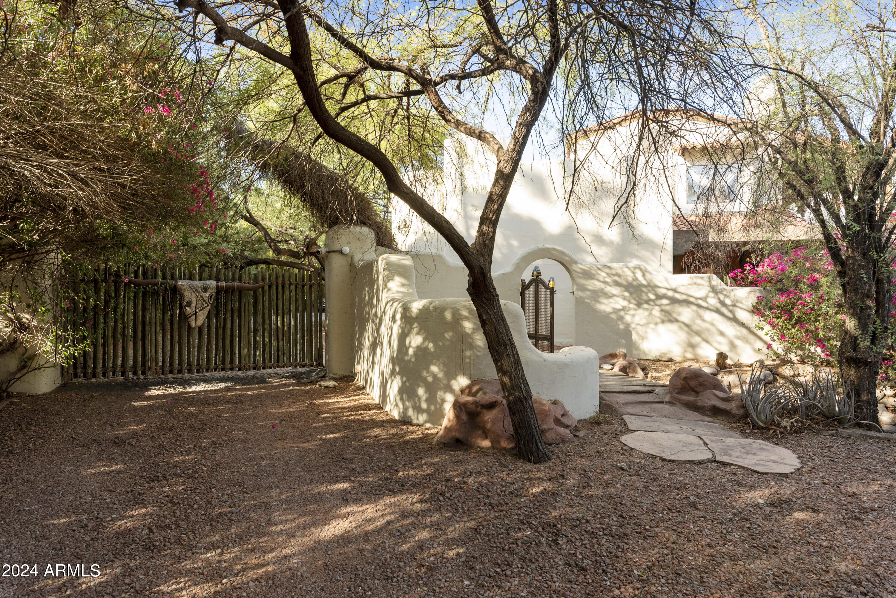 4754 E VALLEY VISTA Lane