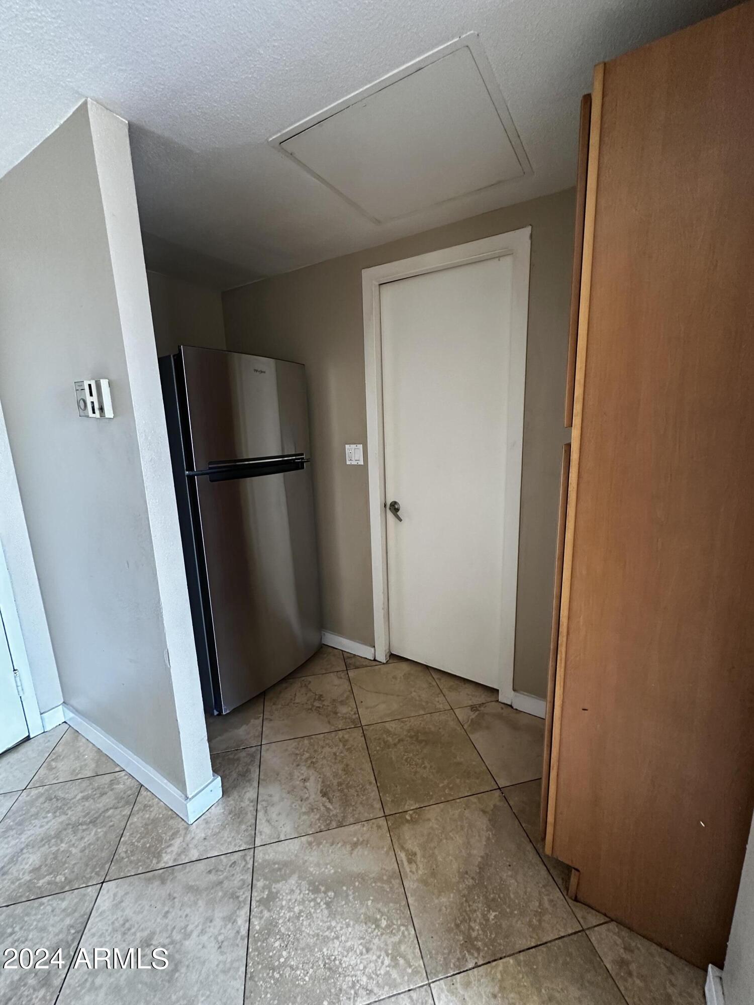 4750 N Central Avenue # 14E