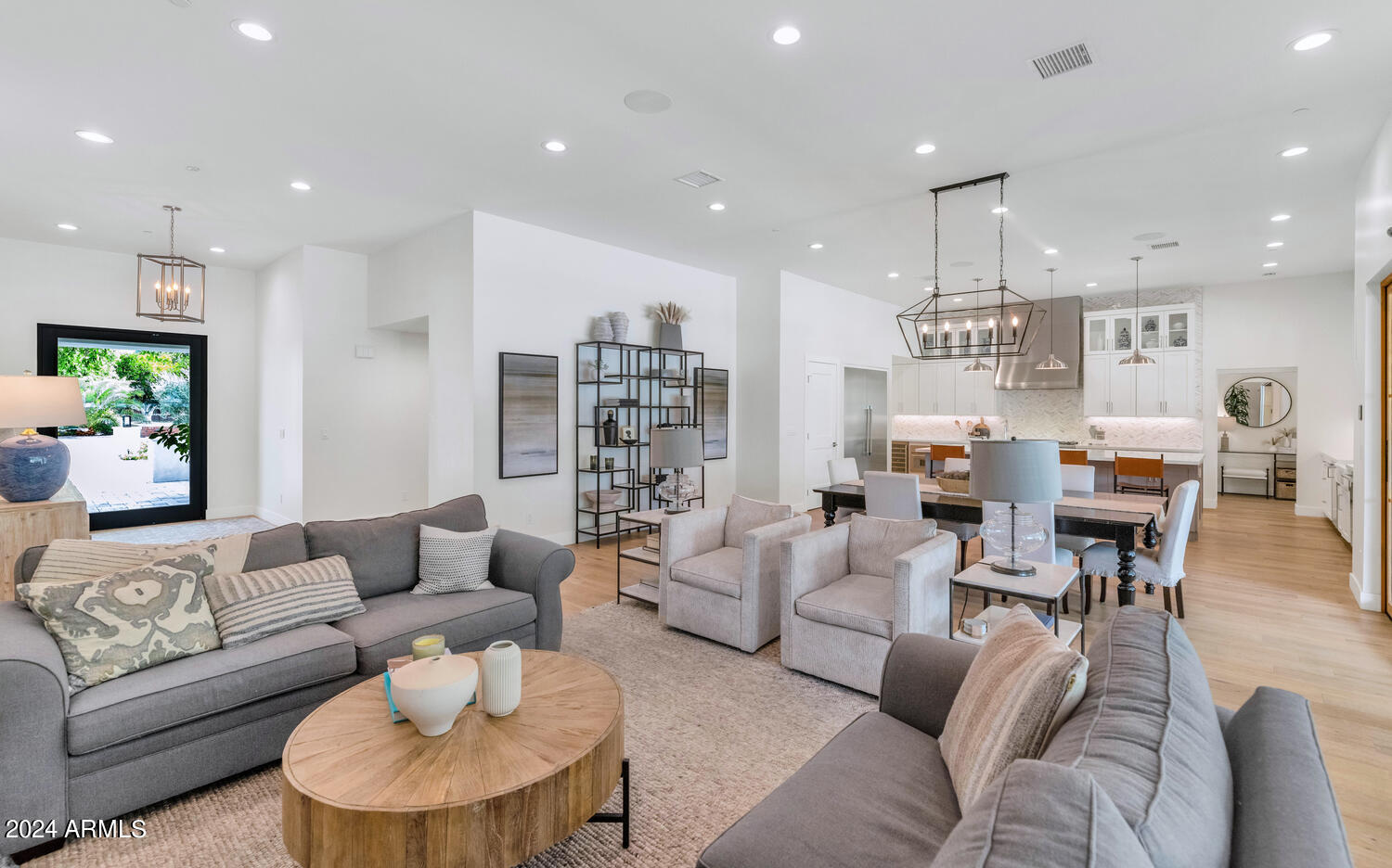 4601 E CALLE DEL MEDIO --