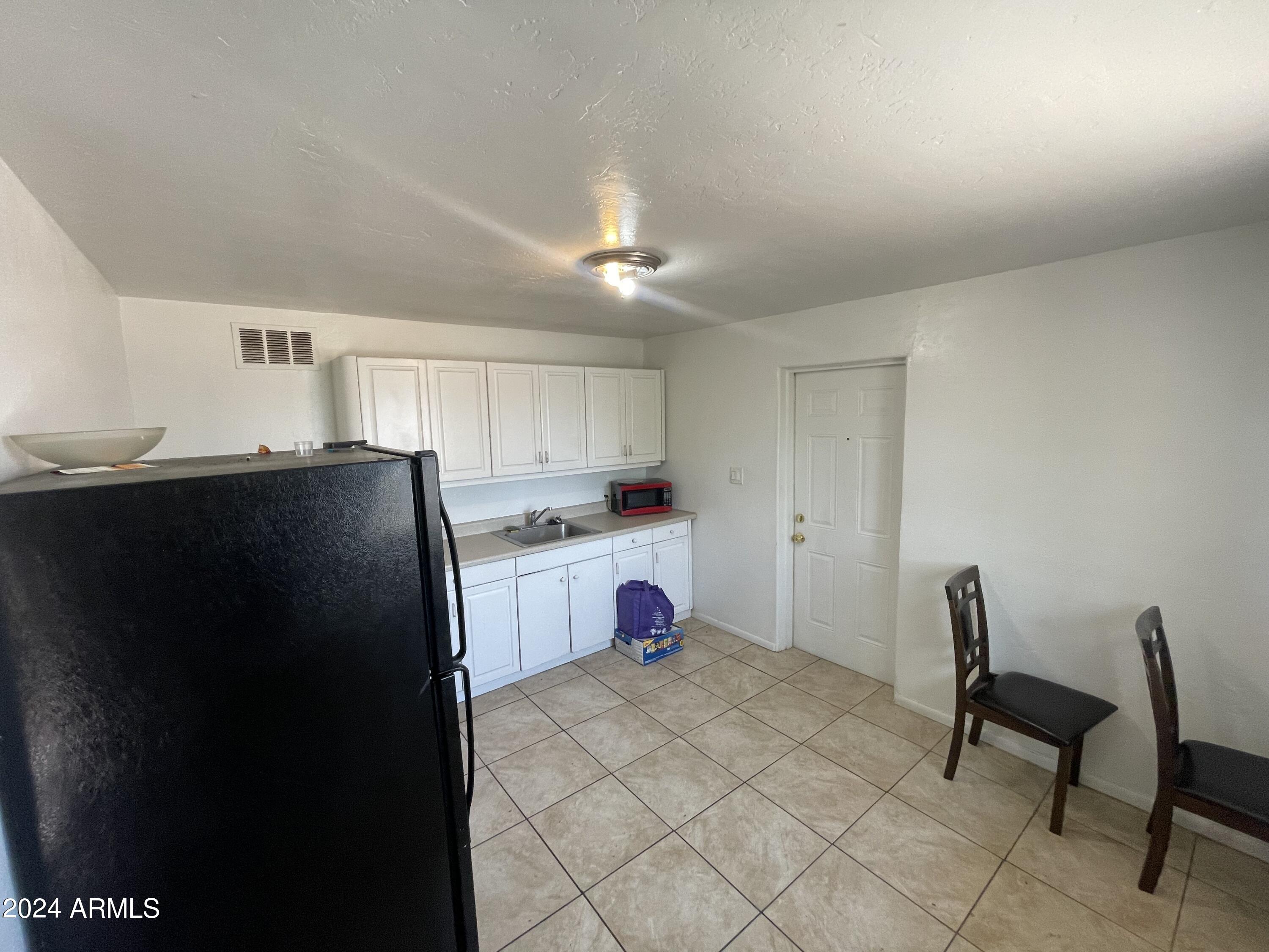 542 W MOUNTAIN VIEW Road