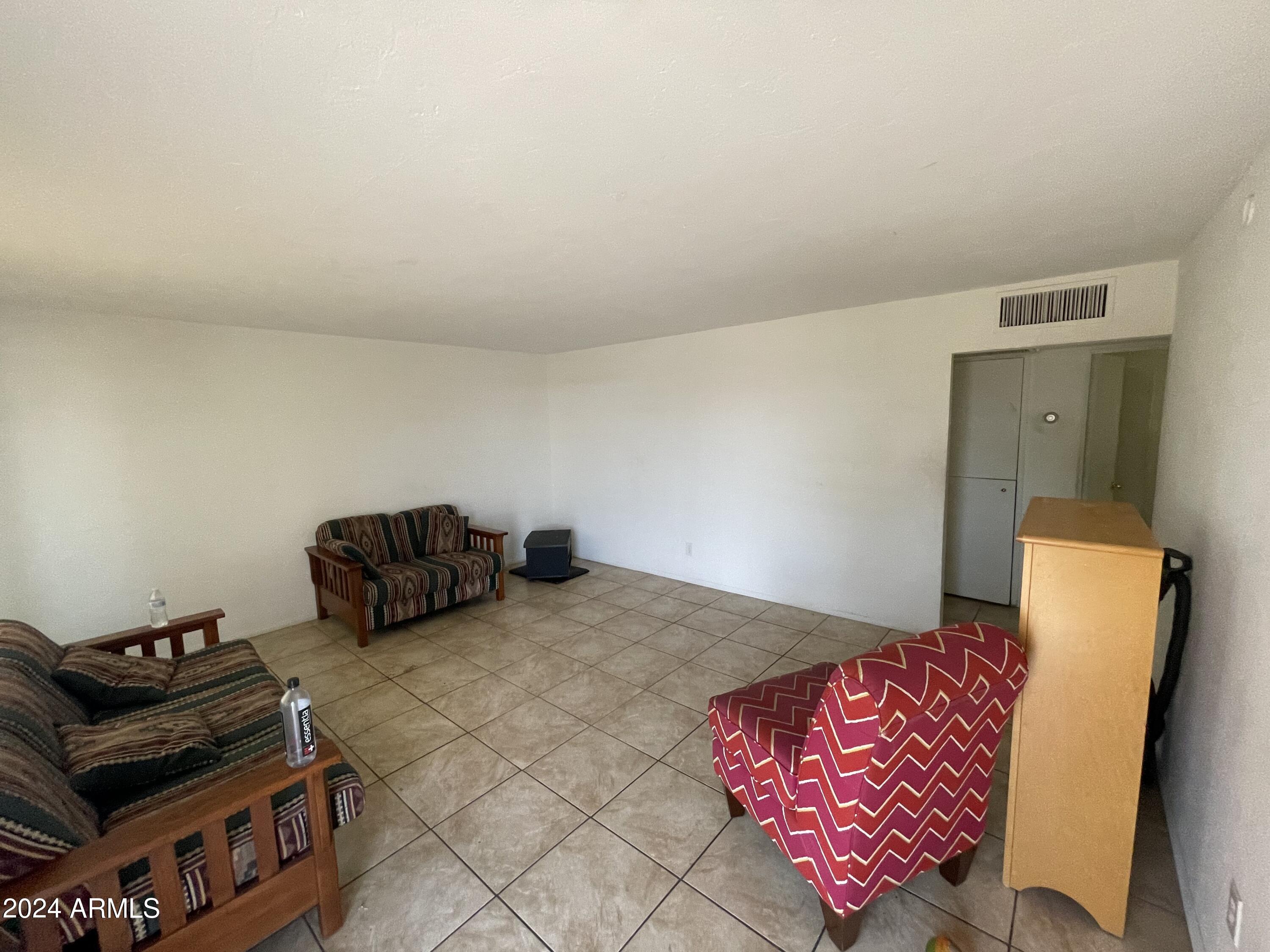 542 W MOUNTAIN VIEW Road