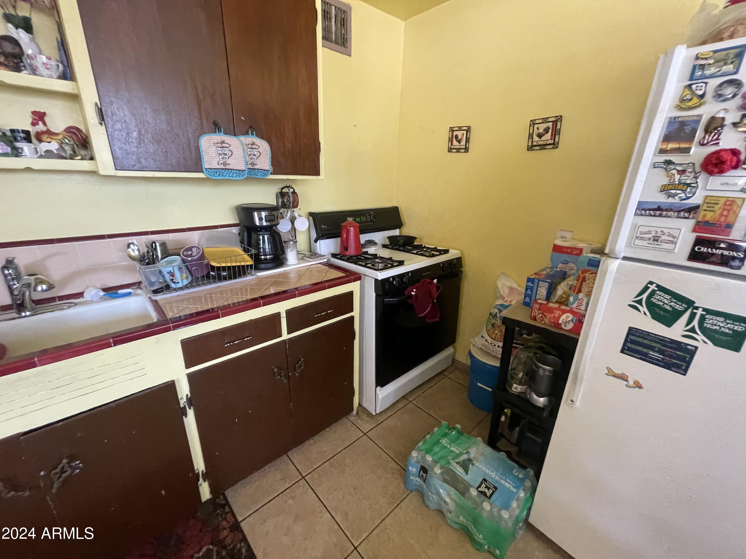 542 W MOUNTAIN VIEW Road