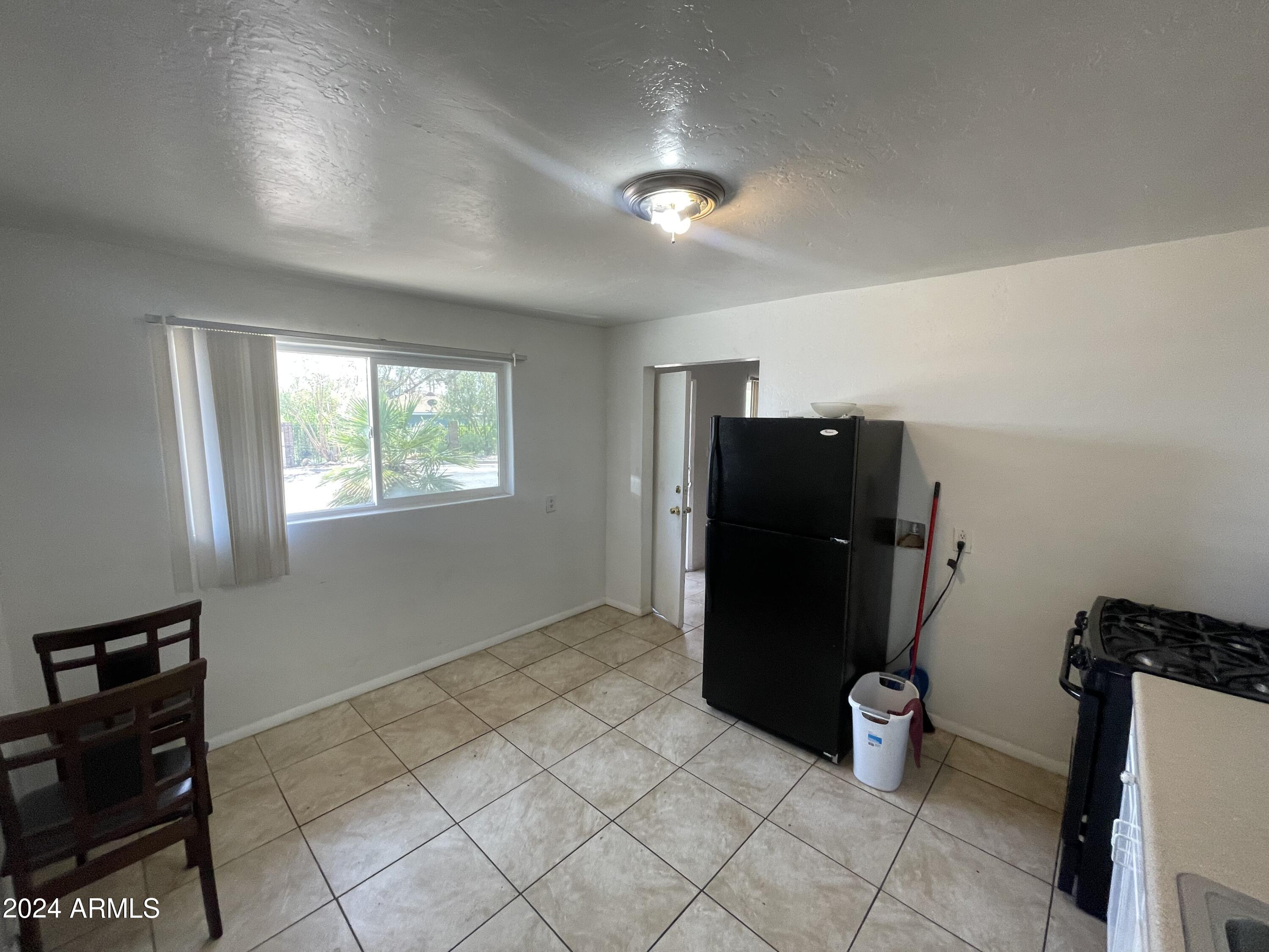 542 W MOUNTAIN VIEW Road