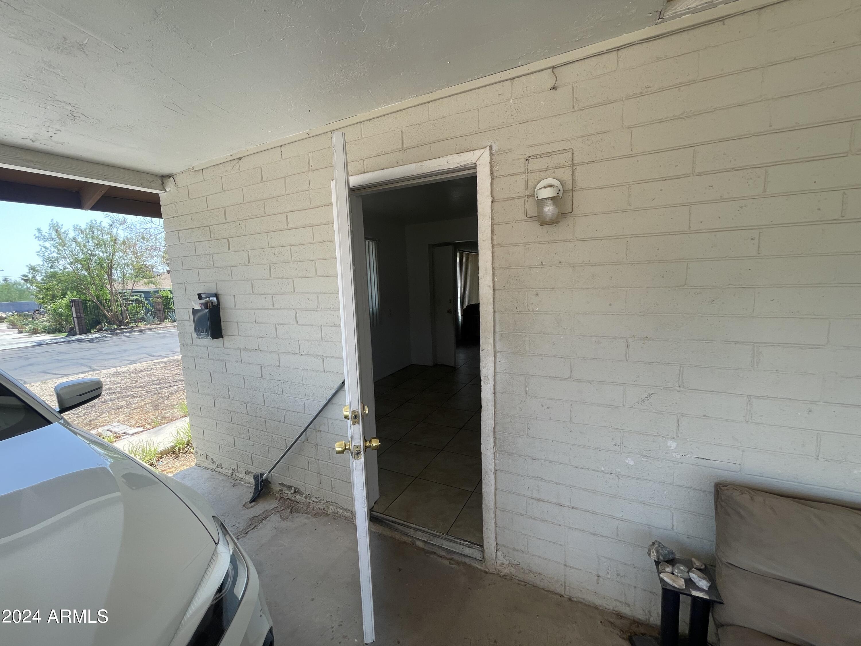 542 W MOUNTAIN VIEW Road