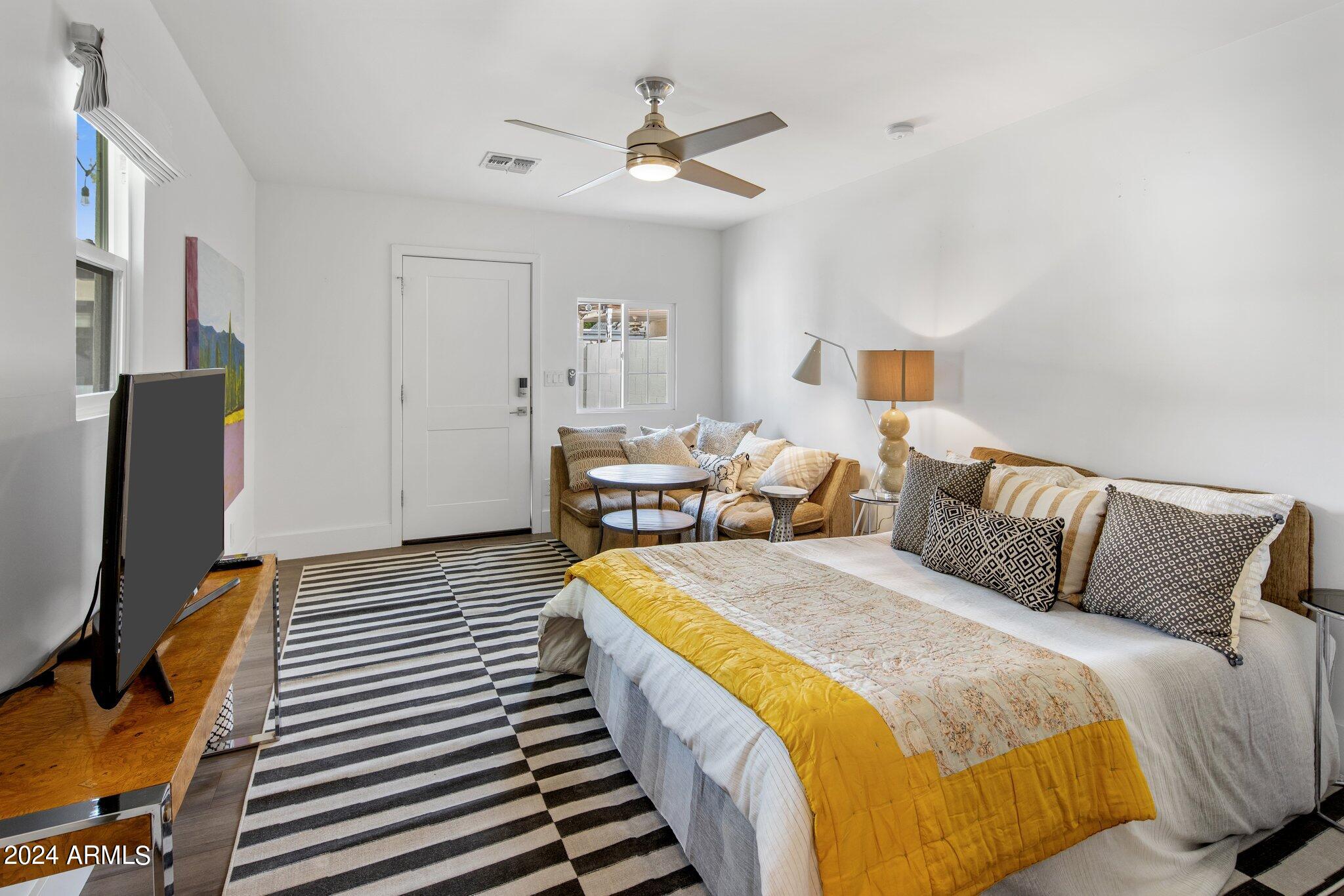 309 W ENCANTO Boulevard