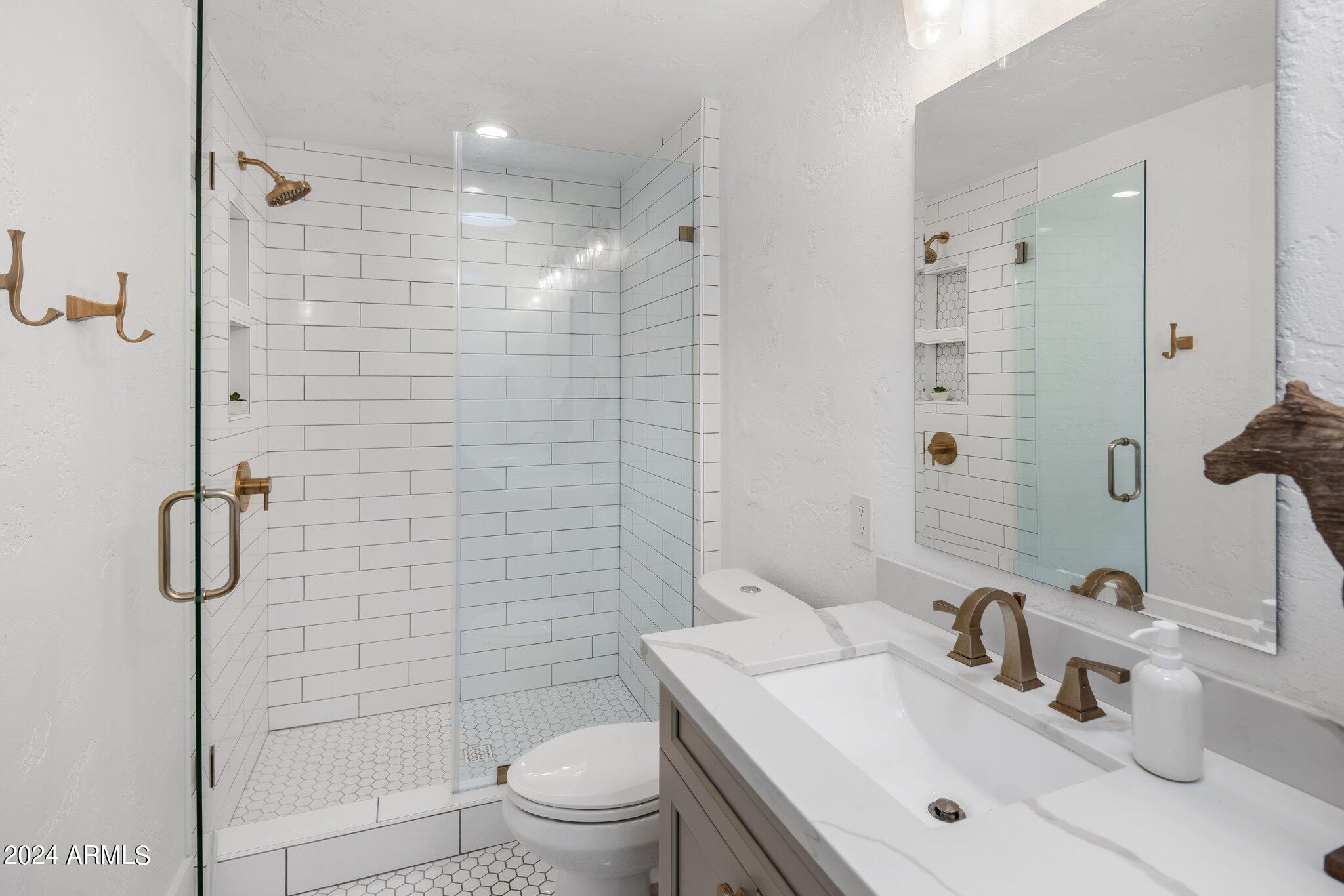 309 W ENCANTO Boulevard