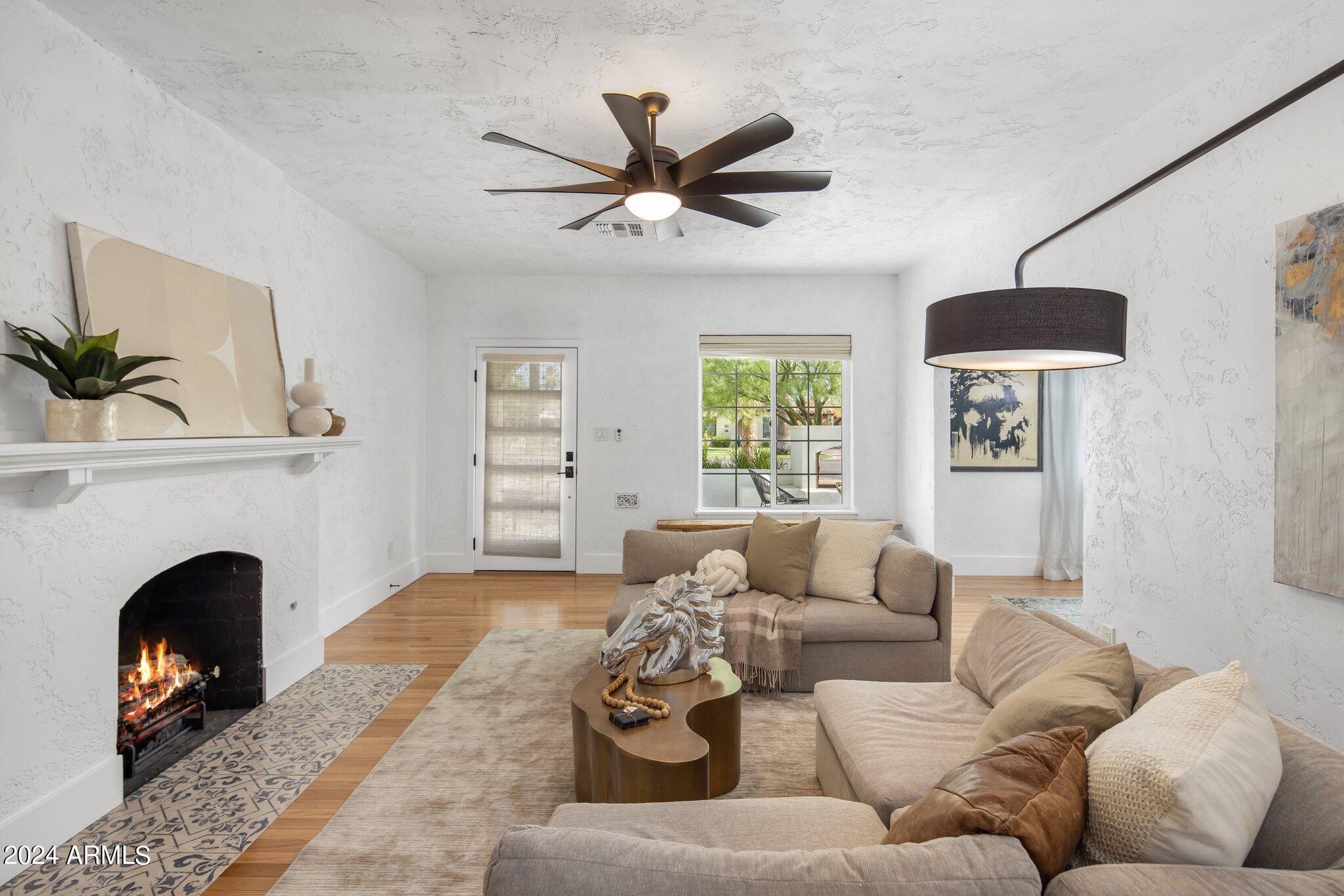 309 W ENCANTO Boulevard