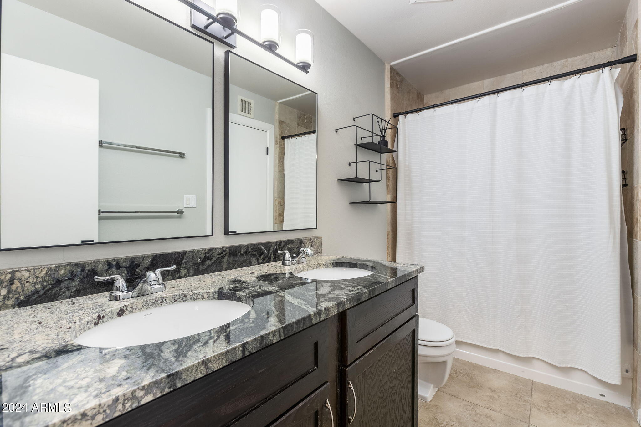 8502 E MONTEBELLO Avenue