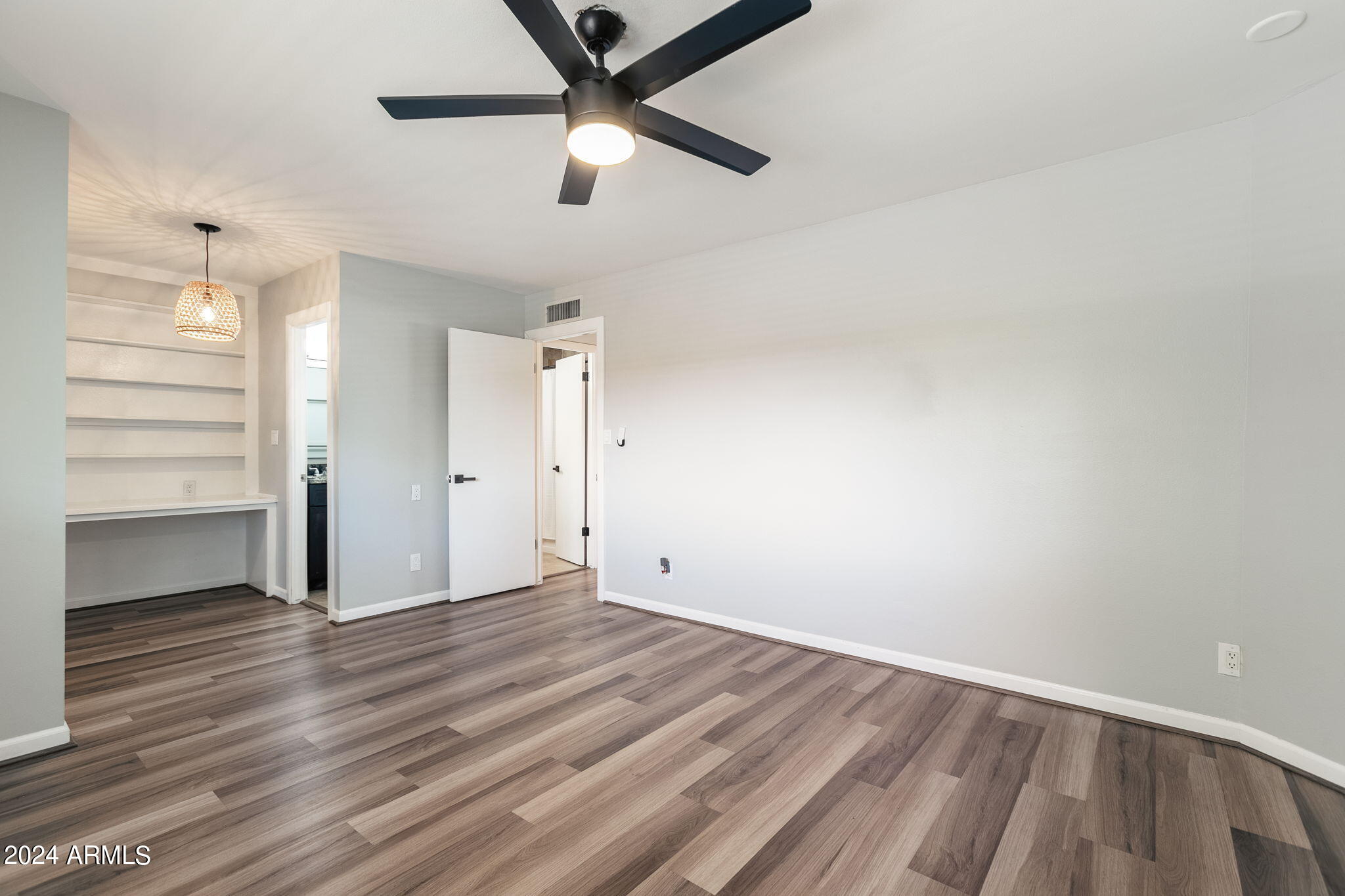 8502 E MONTEBELLO Avenue