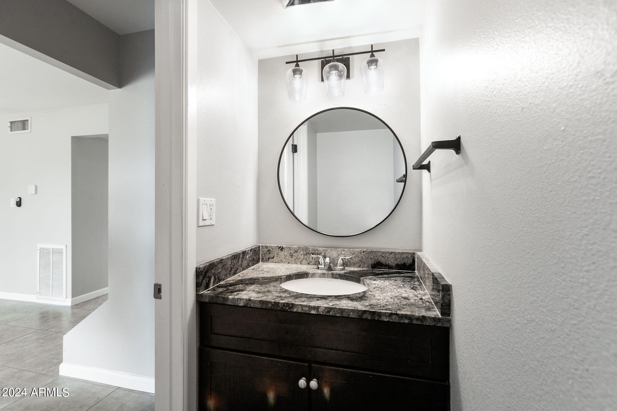 8502 E MONTEBELLO Avenue