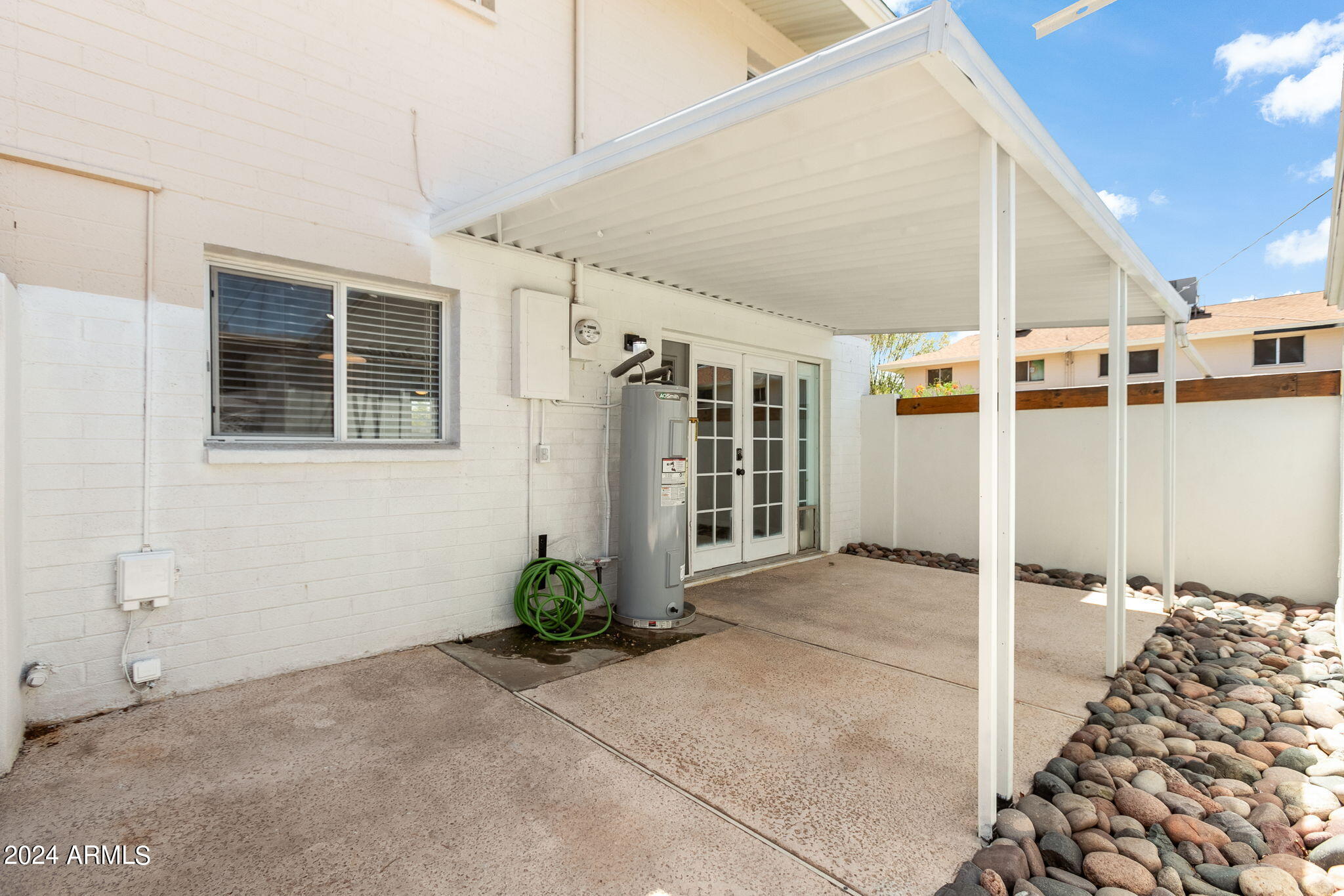 8502 E MONTEBELLO Avenue