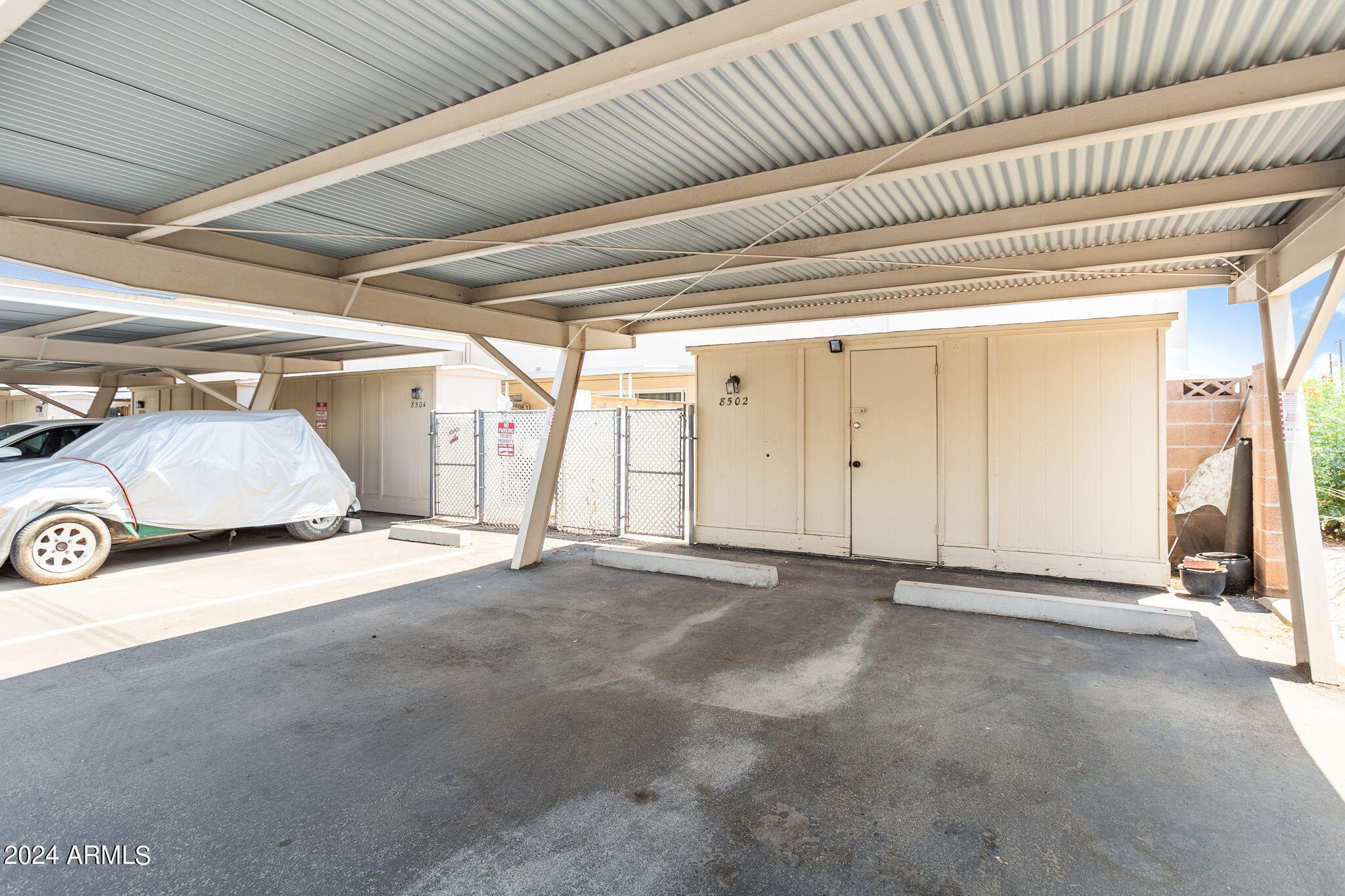 8502 E MONTEBELLO Avenue