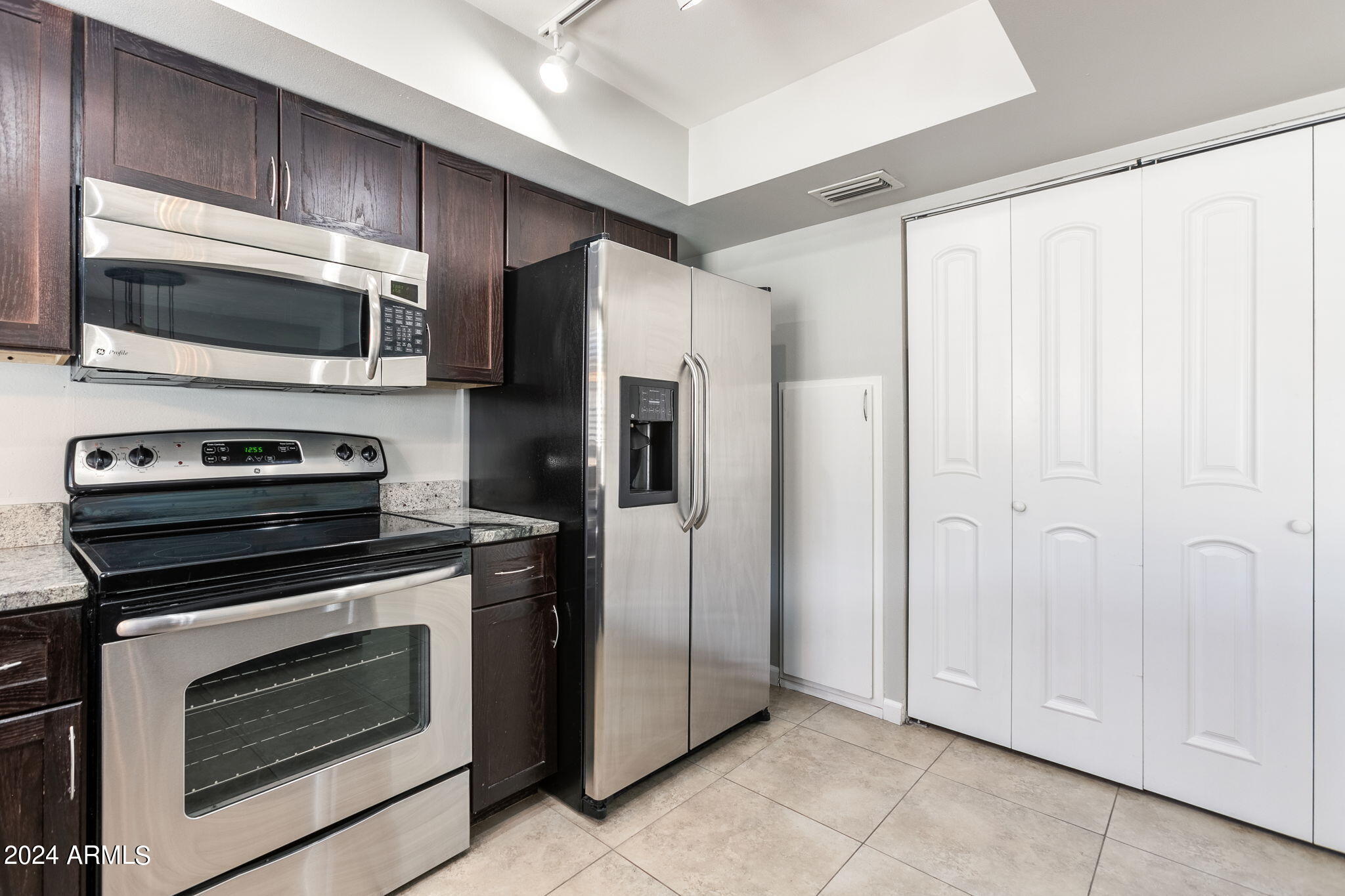 8502 E MONTEBELLO Avenue