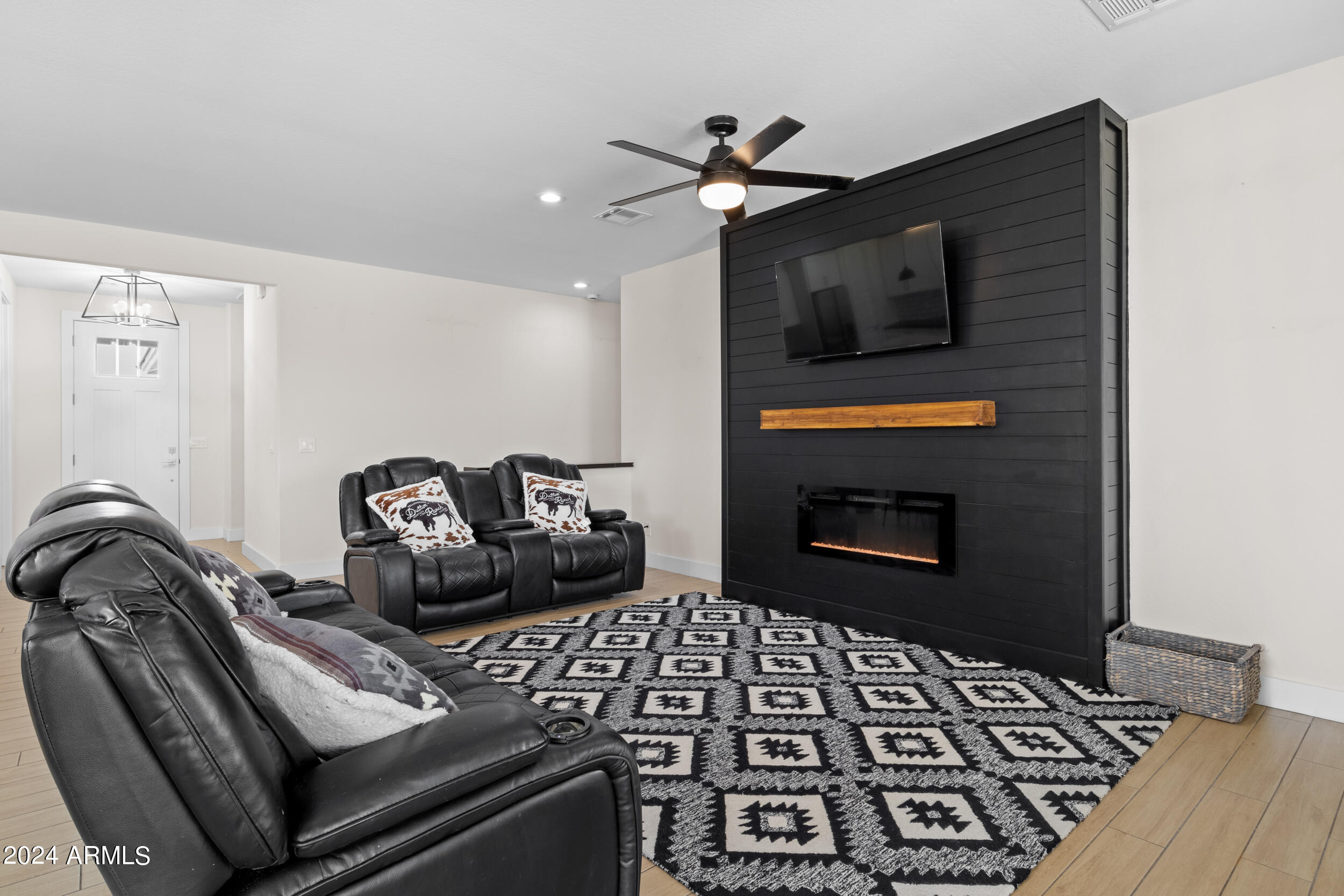 17028 E Balancing Rock Road