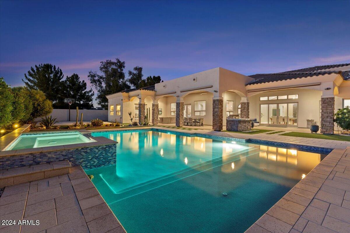 5600 S GEMSTONE Drive