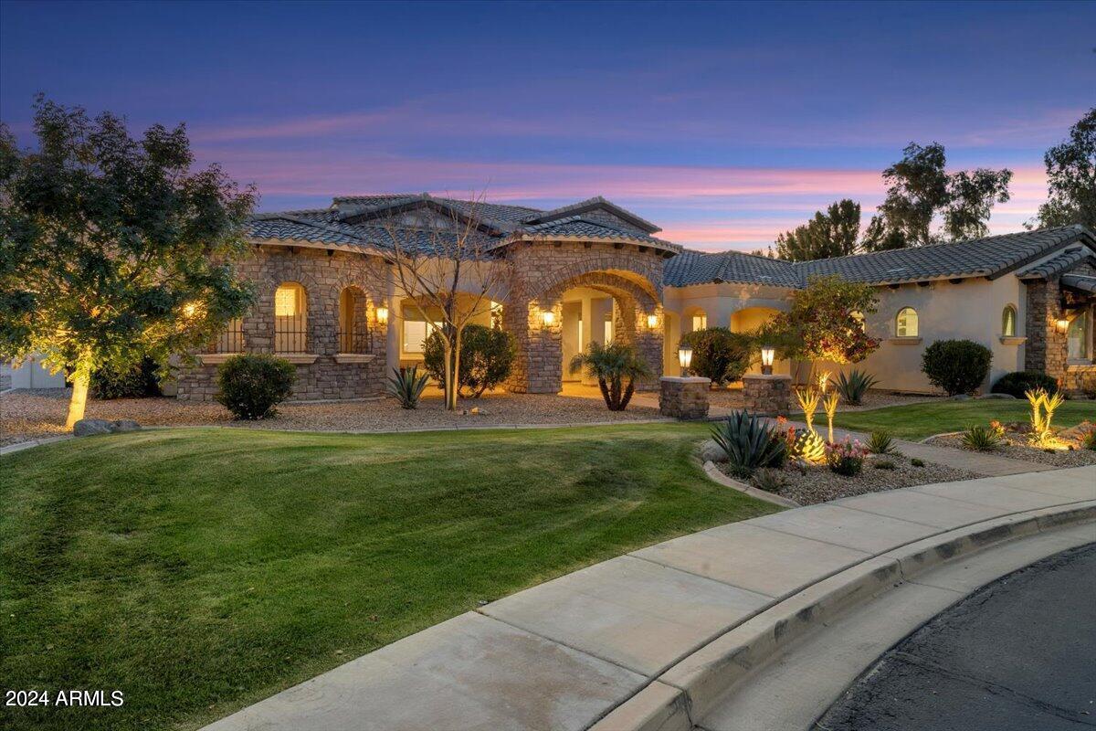 5600 S GEMSTONE Drive