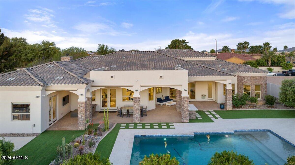 5600 S GEMSTONE Drive