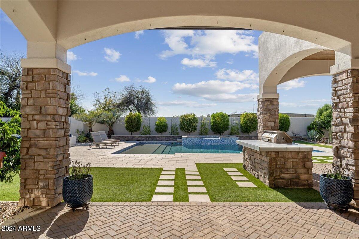 5600 S GEMSTONE Drive