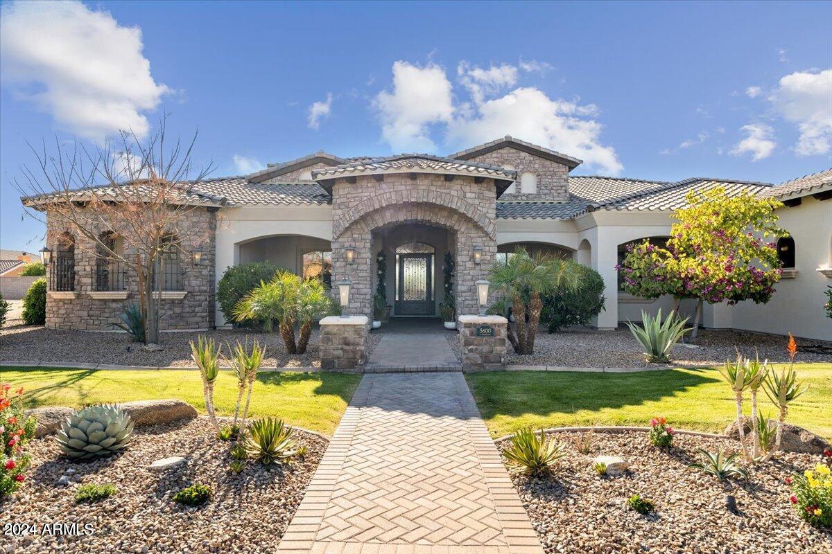 5600 S GEMSTONE Drive