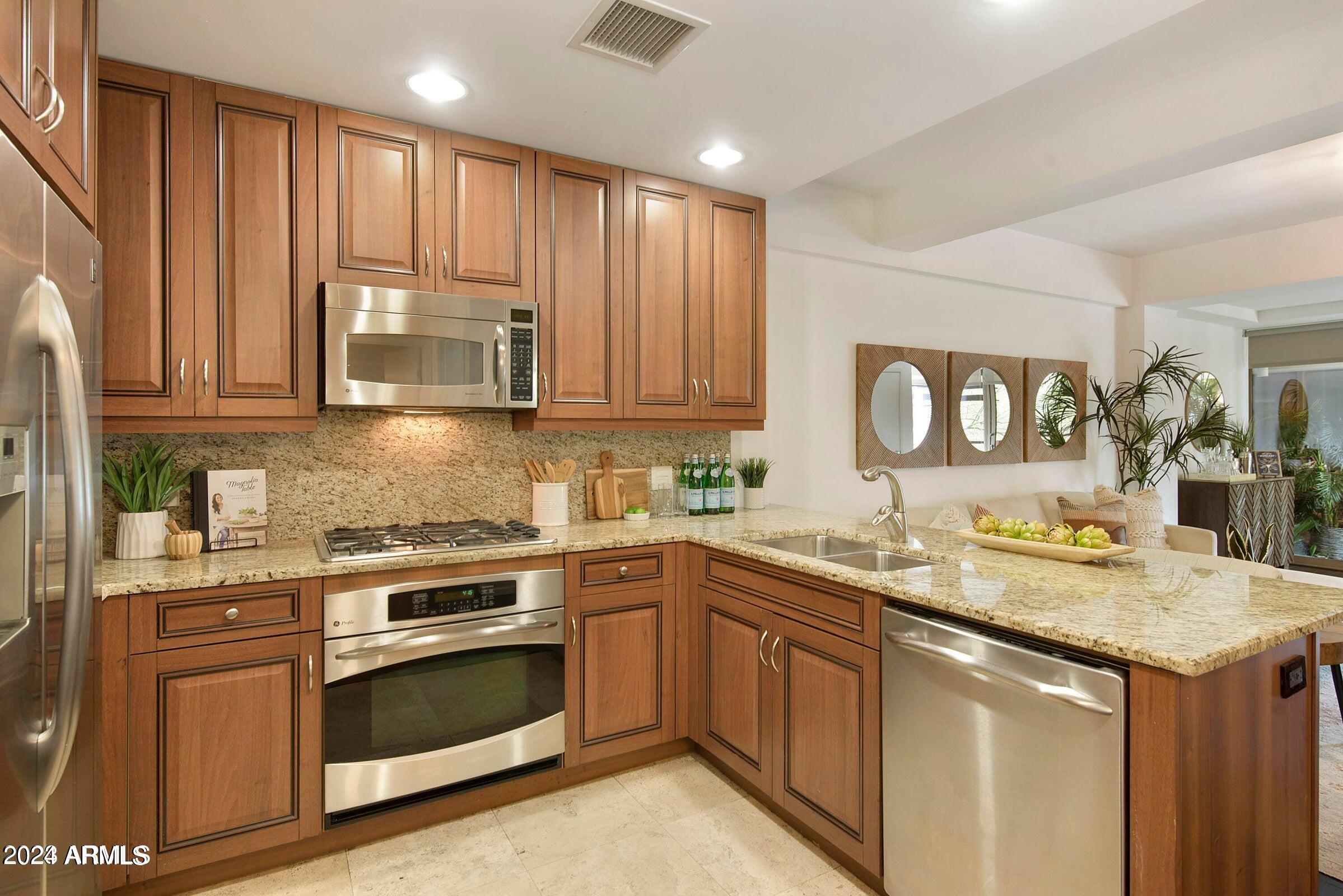 7167 E RANCHO VISTA Drive # 4004