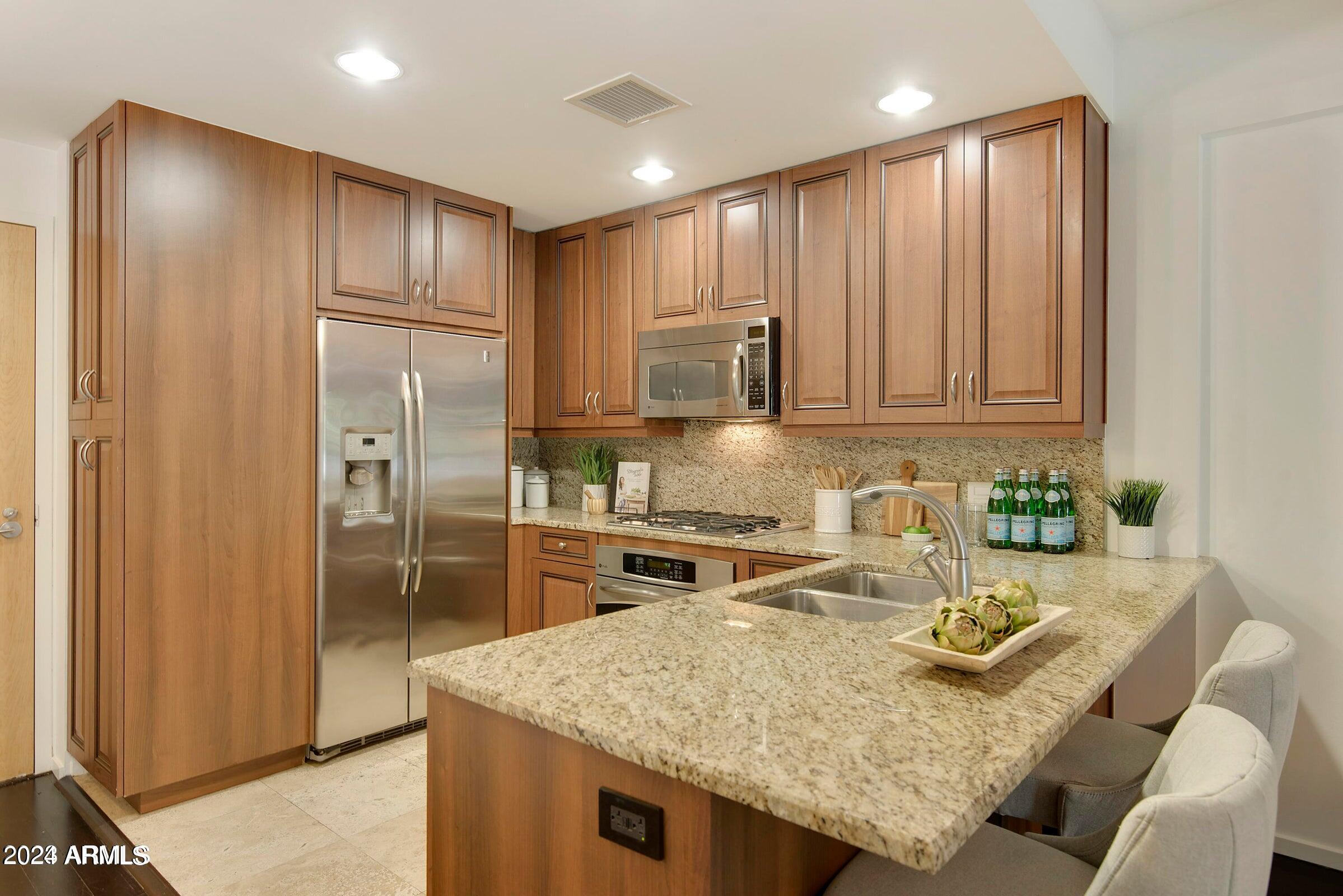 7167 E RANCHO VISTA Drive # 4004