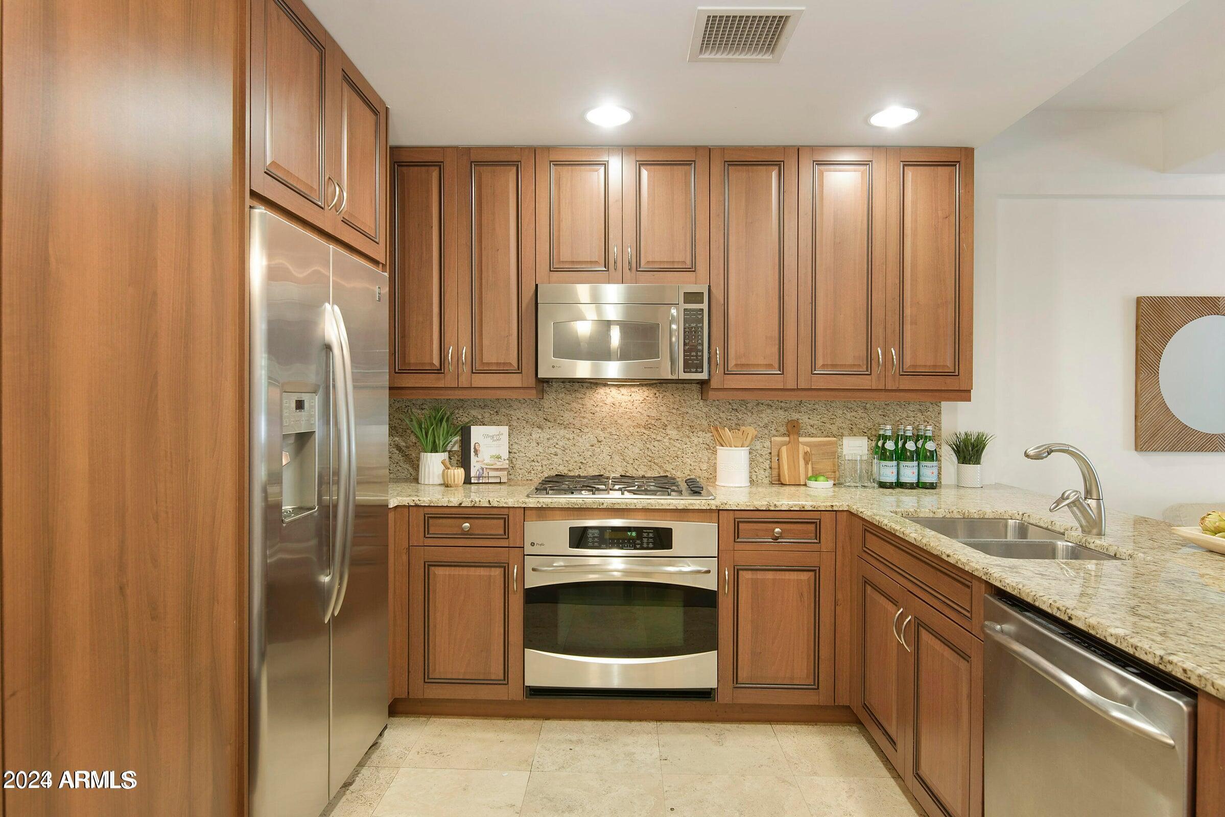 7167 E RANCHO VISTA Drive # 4004