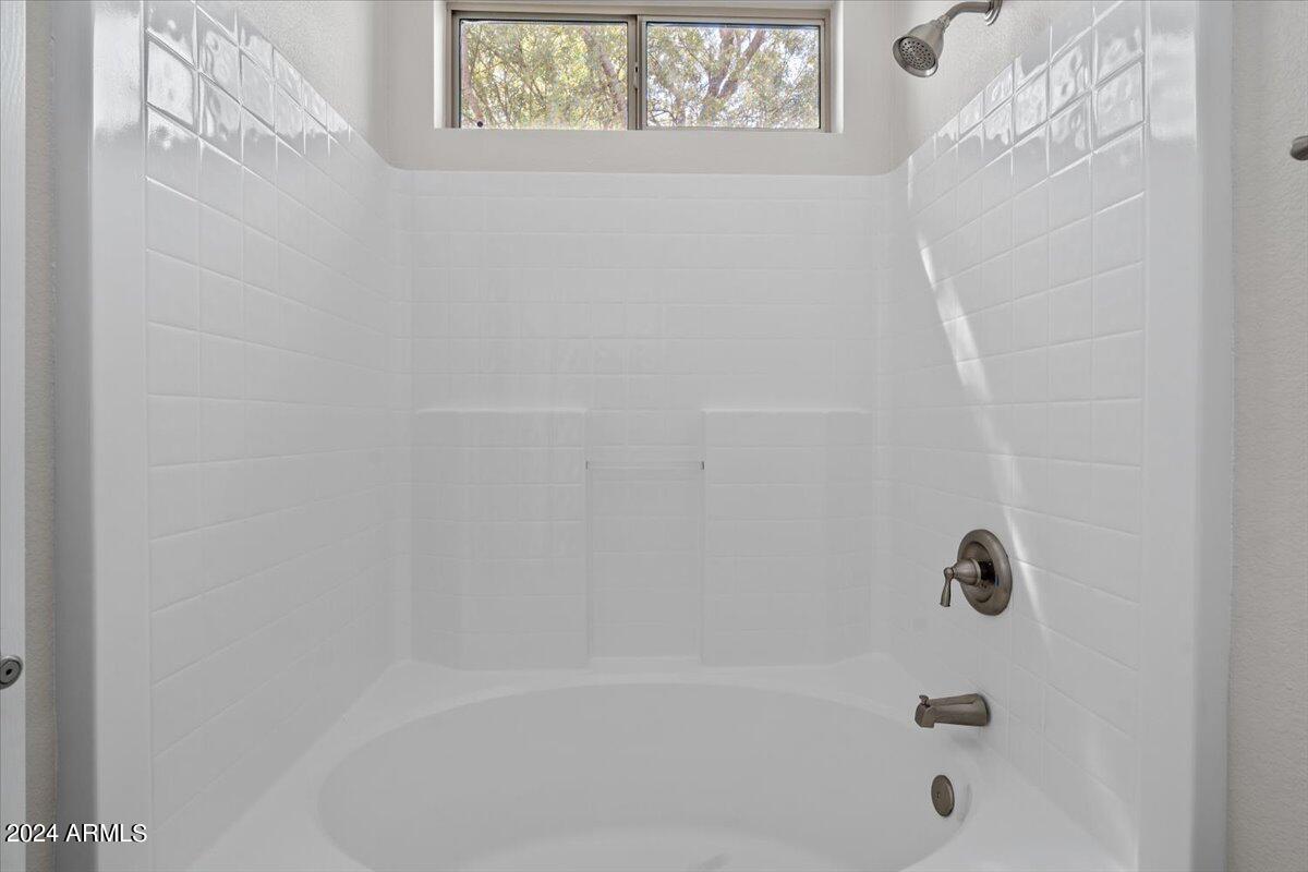 40702 N ROBINSON Drive