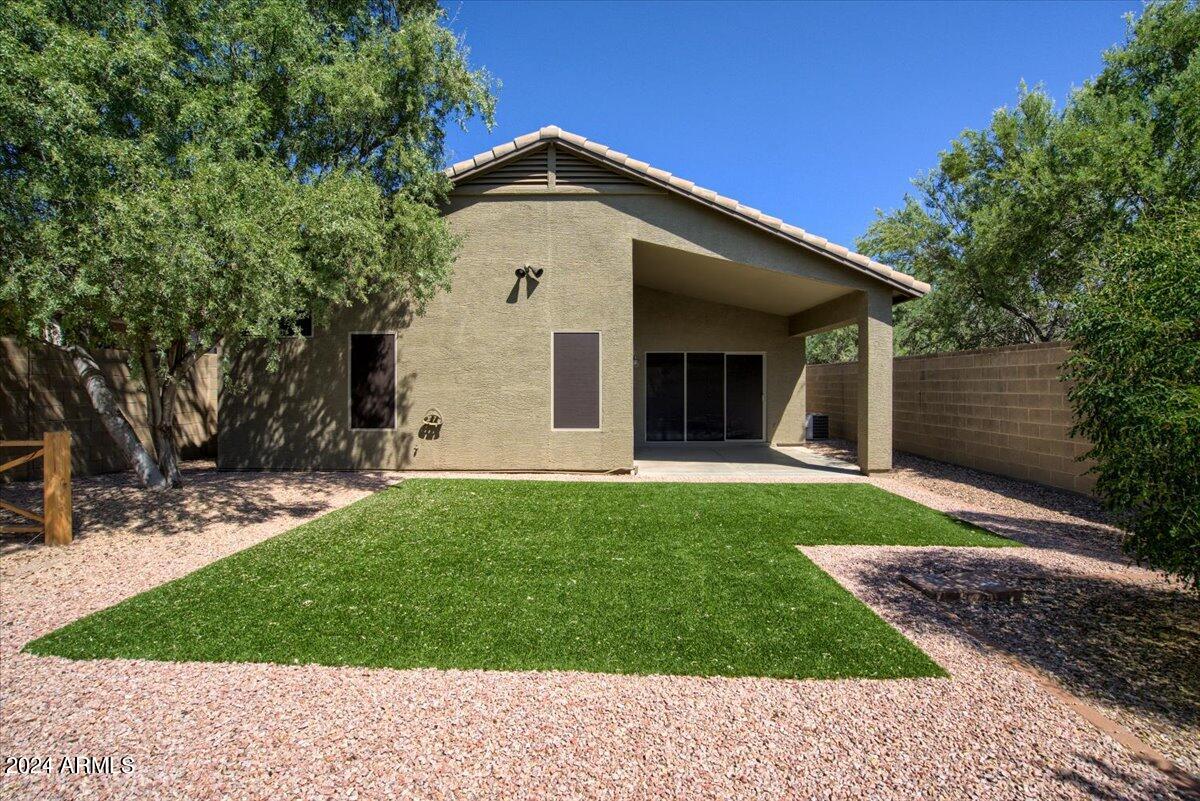 40702 N ROBINSON Drive