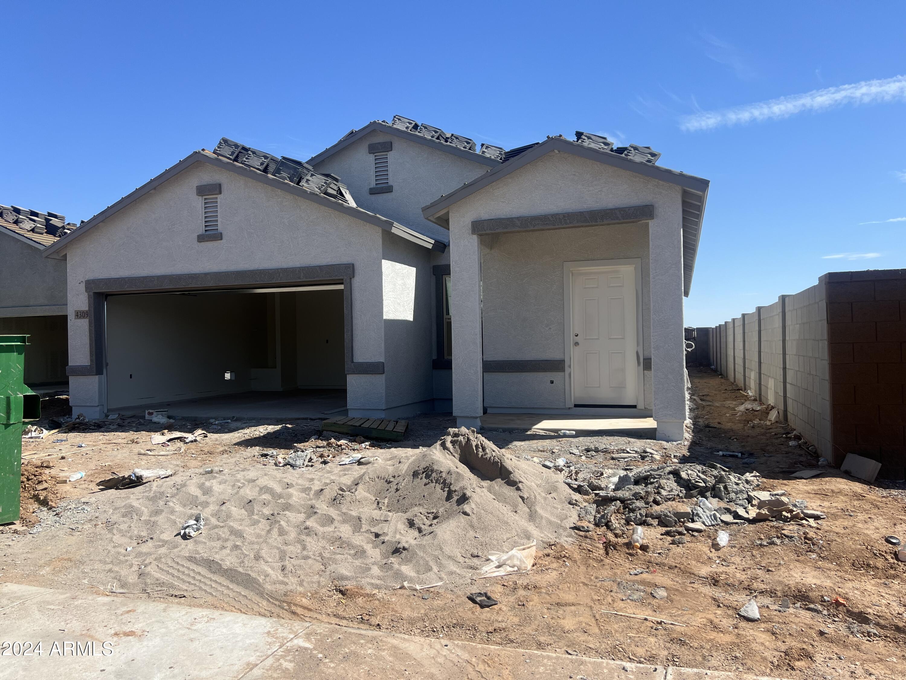 4309 E Reynolds Drive