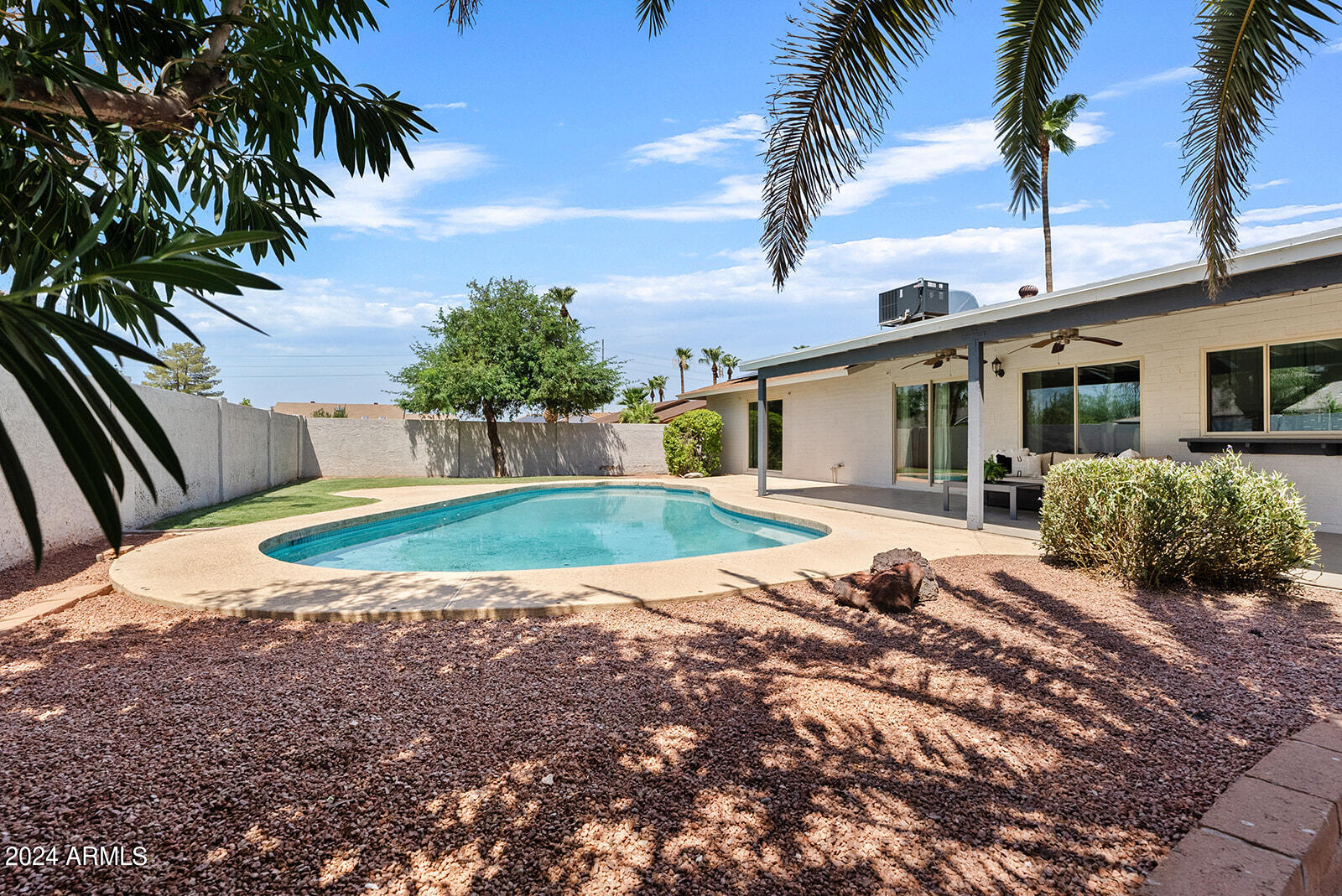 8819 E LUPINE Avenue