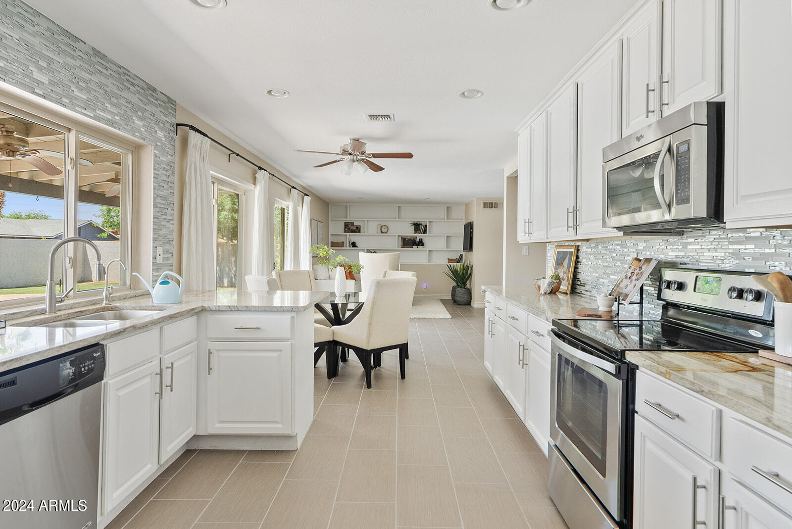 8819 E LUPINE Avenue