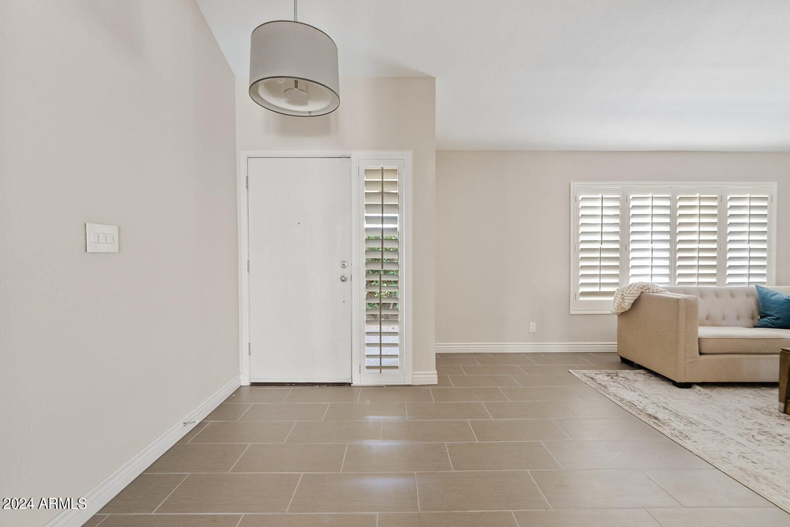 8819 E LUPINE Avenue