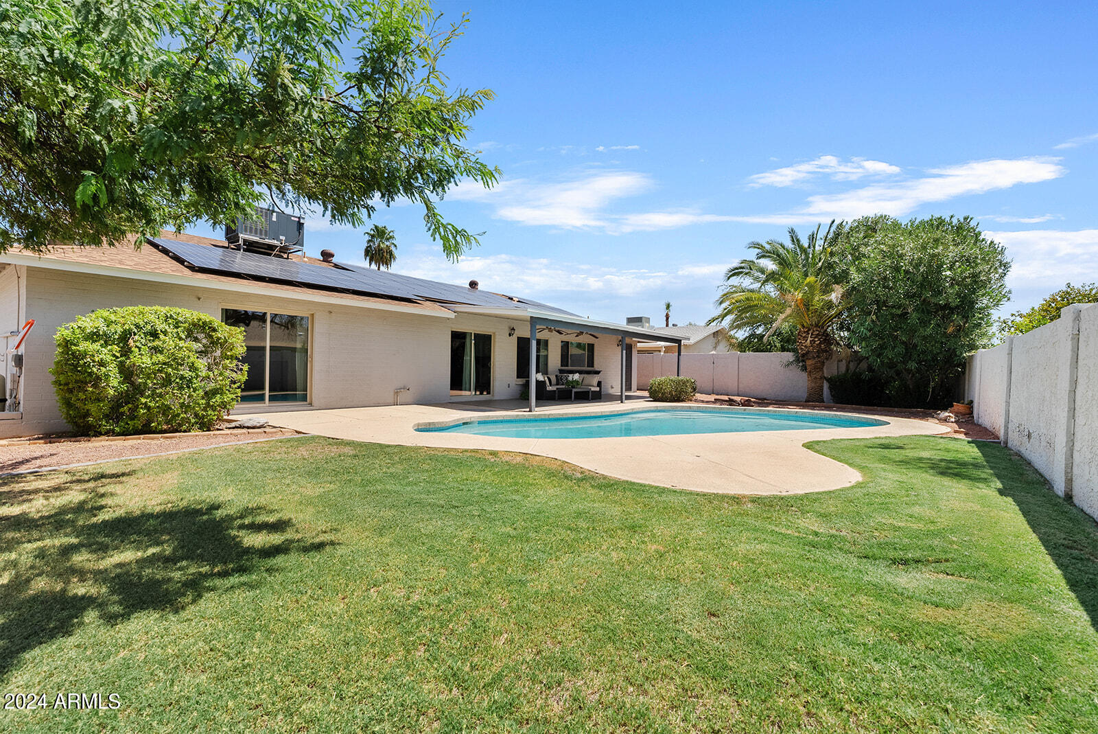 8819 E LUPINE Avenue