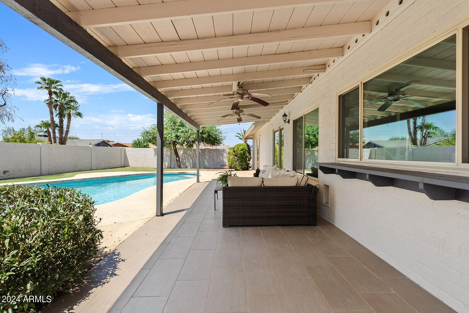 8819 E LUPINE Avenue