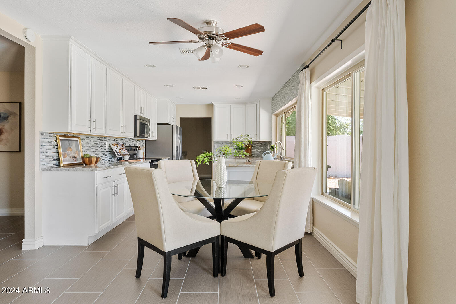 8819 E LUPINE Avenue