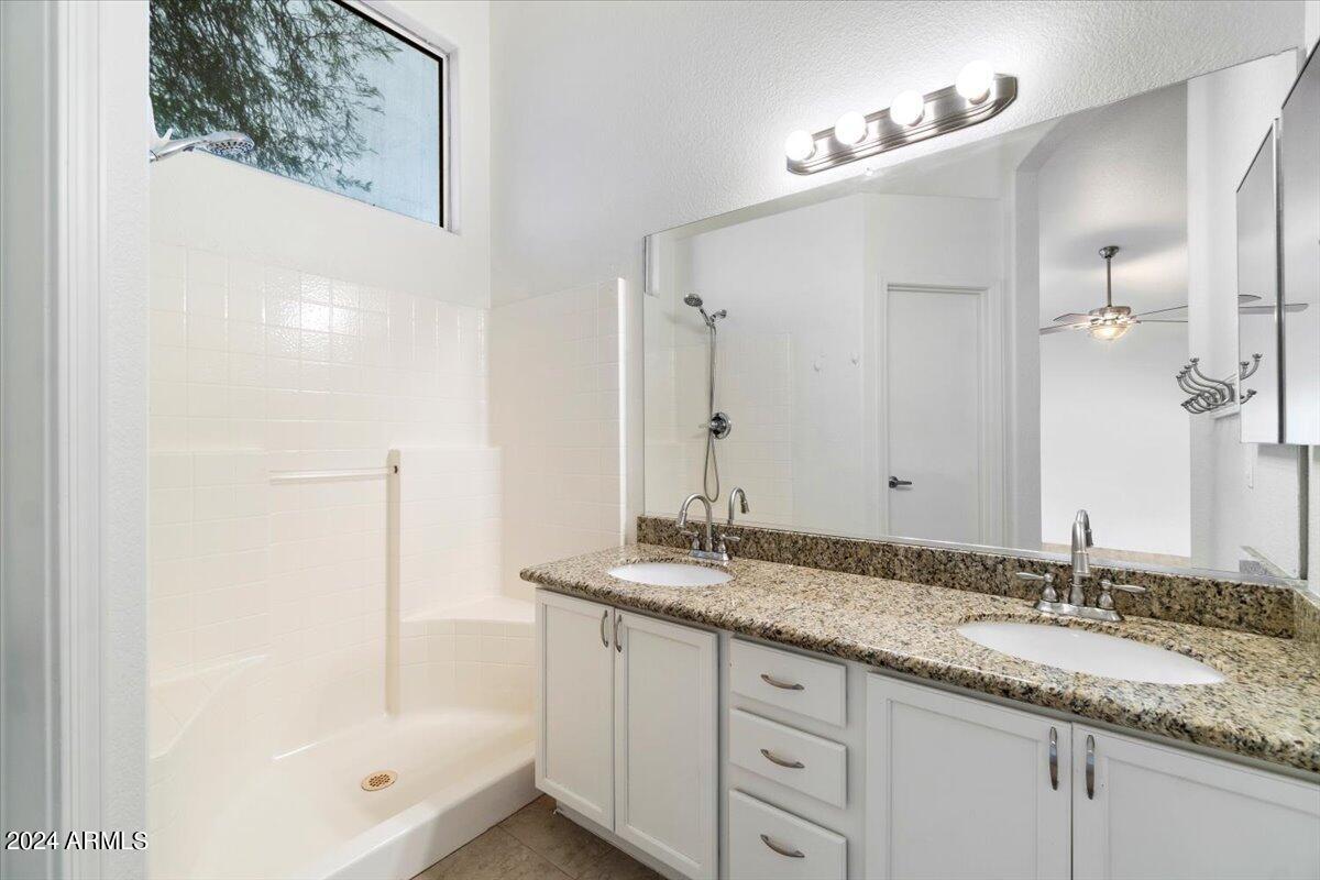 5732 E HARMONY Avenue