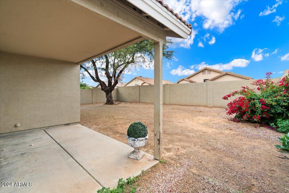 5732 E HARMONY Avenue