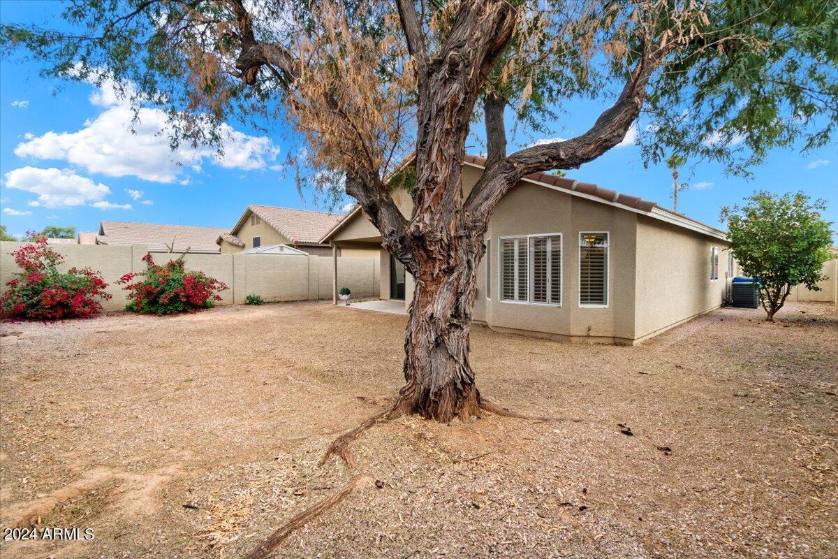 5732 E HARMONY Avenue