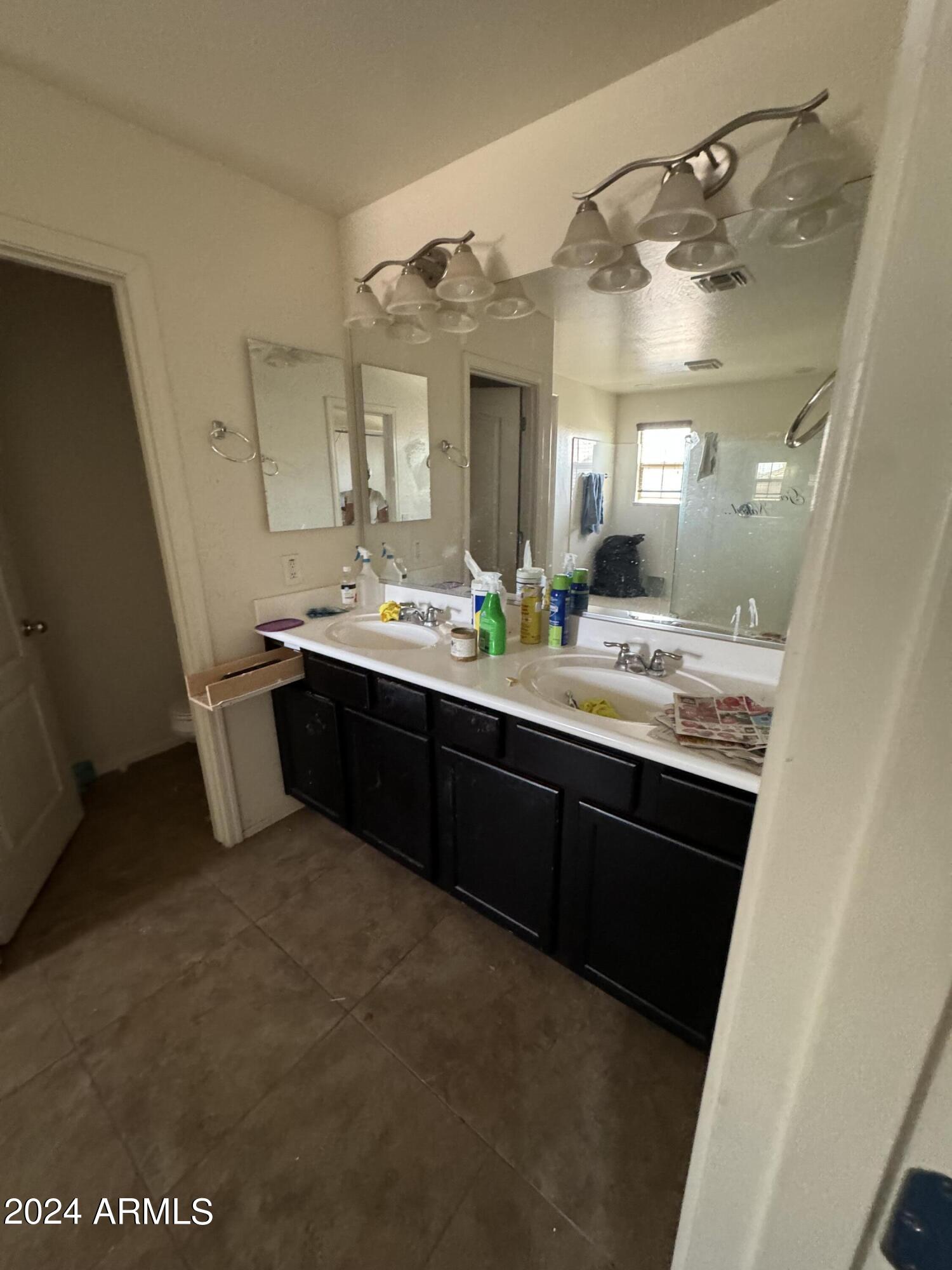 21266 E VIA DE OLIVOS --