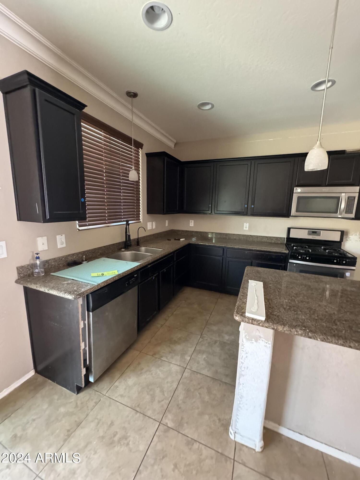 21266 E VIA DE OLIVOS --