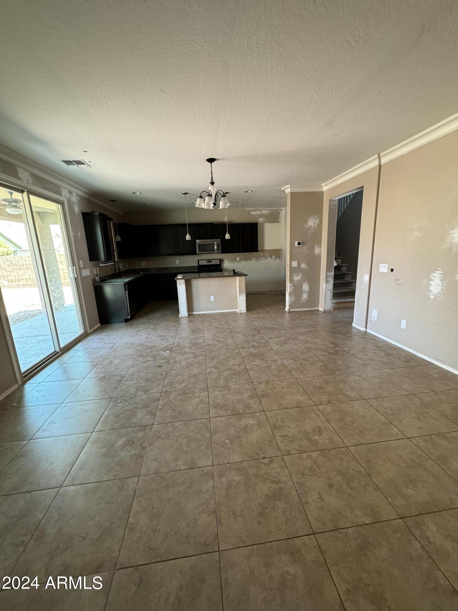 21266 E VIA DE OLIVOS --