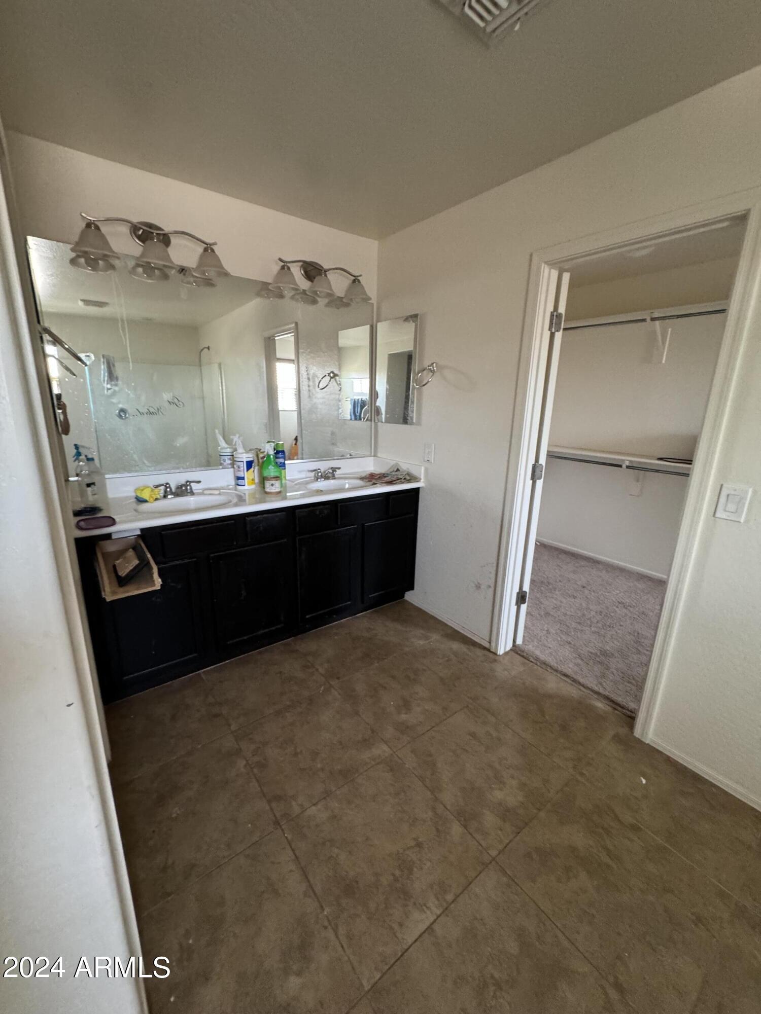 21266 E VIA DE OLIVOS --