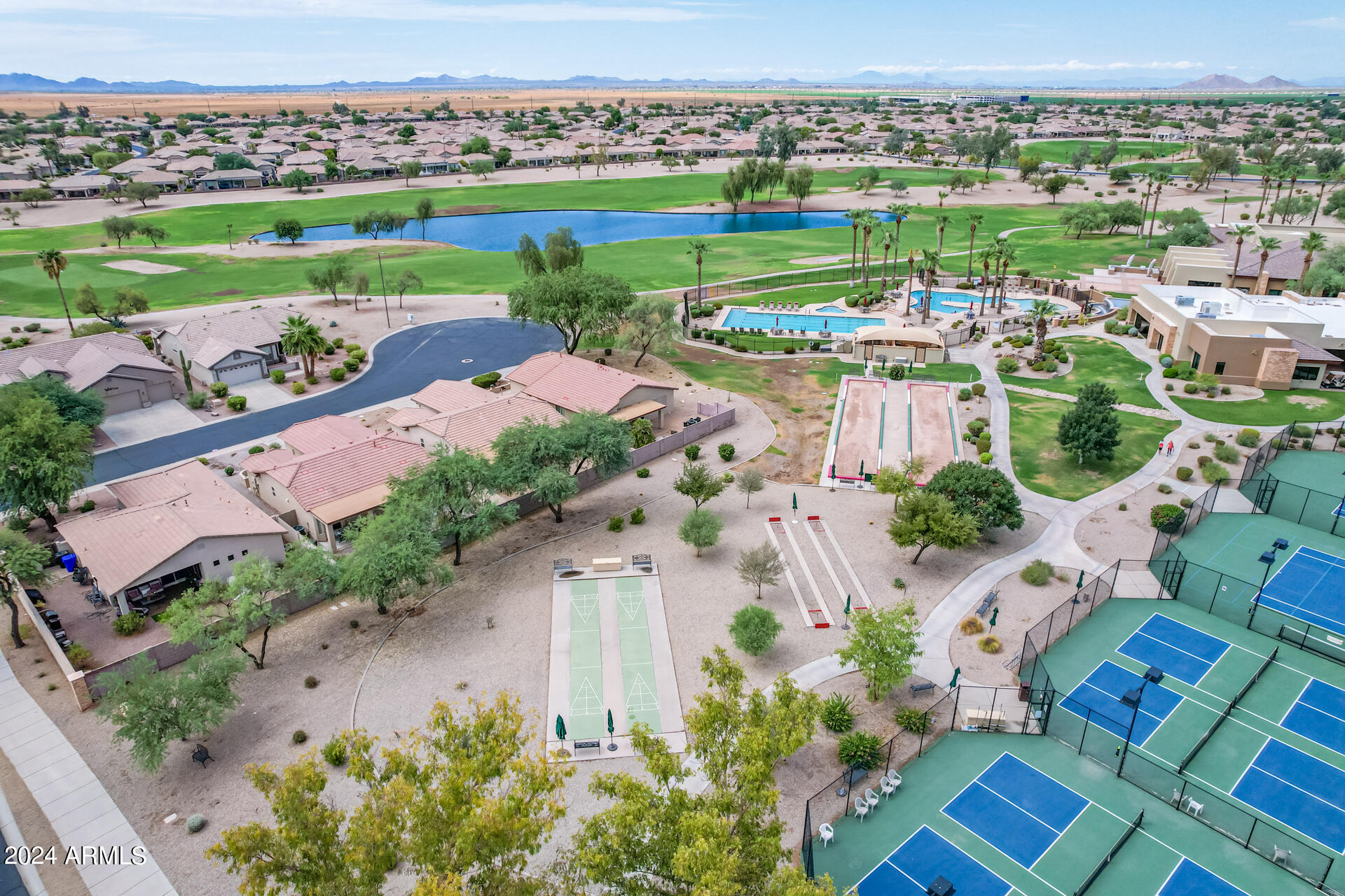 3504 E BELLERIVE Place