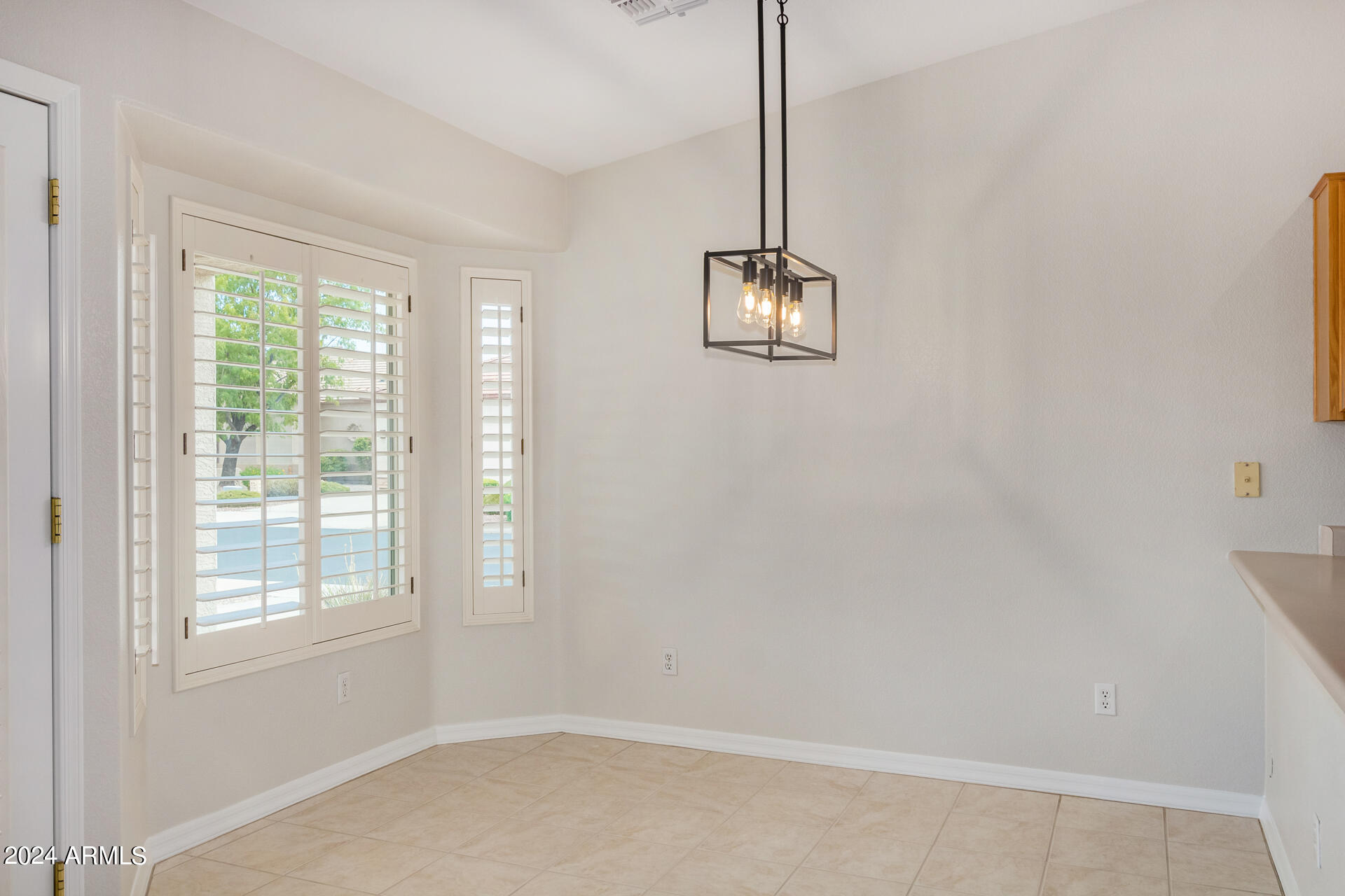 3504 E BELLERIVE Place