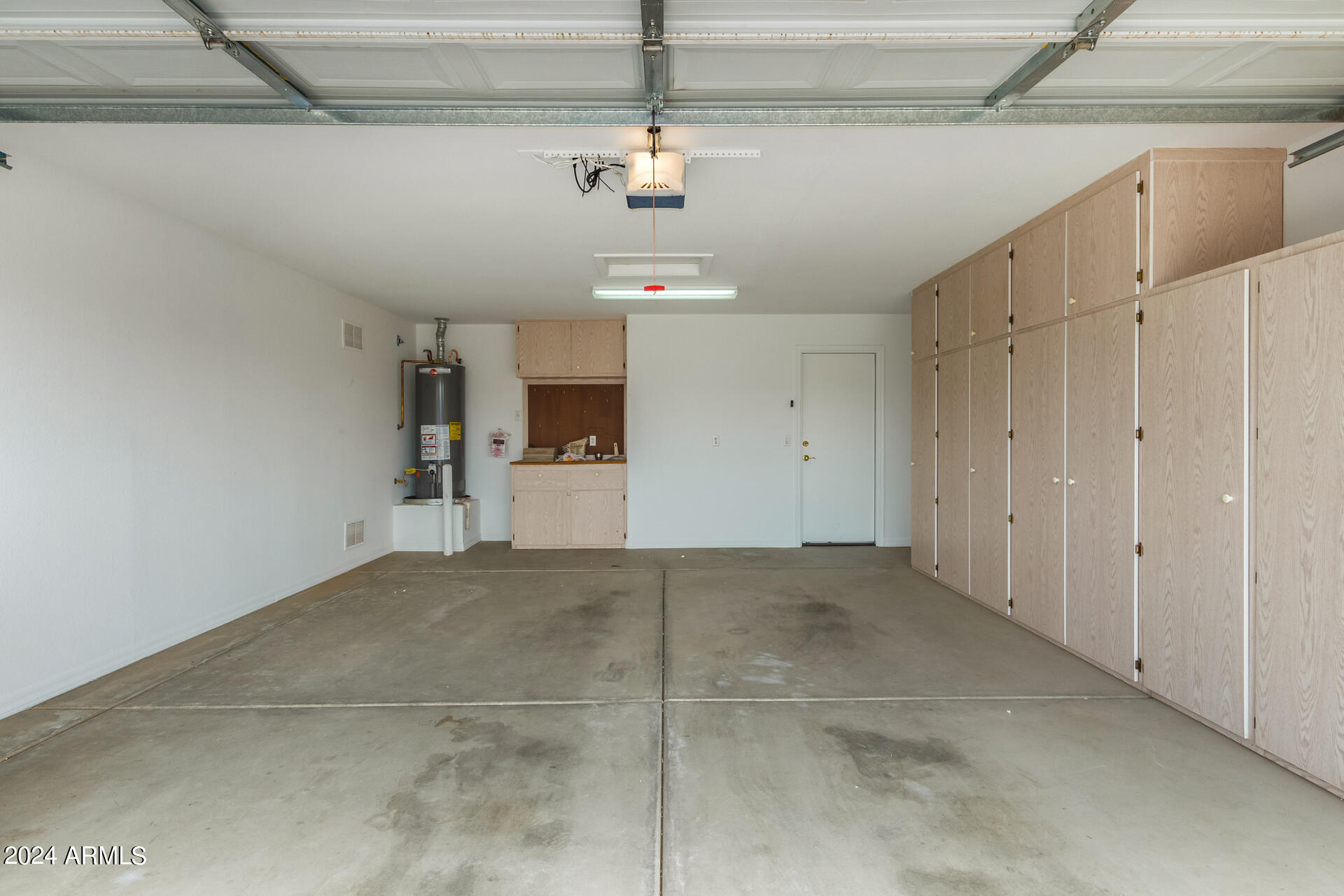 3504 E BELLERIVE Place