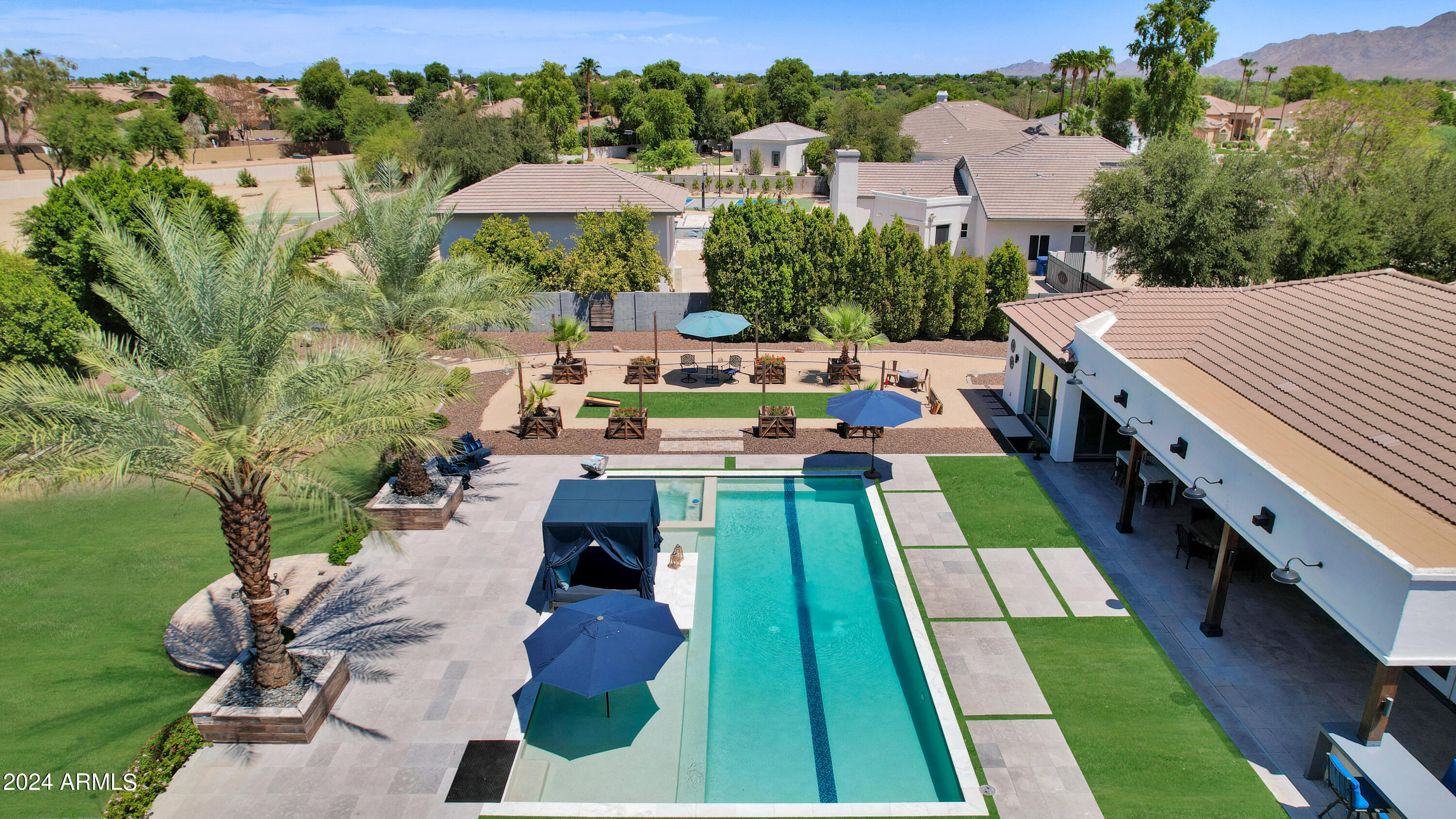 2776 E TAURUS Place