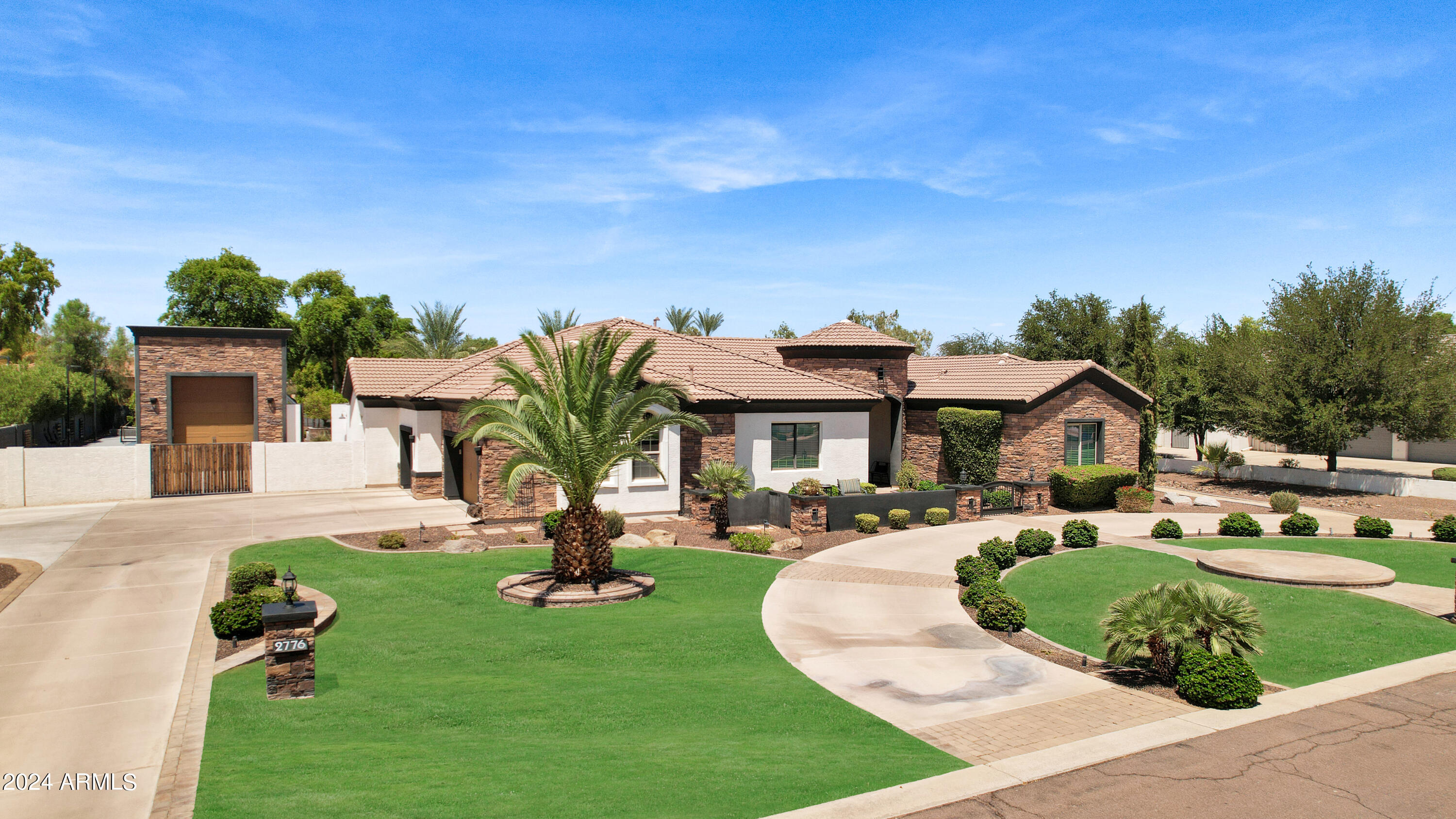 2776 E TAURUS Place
