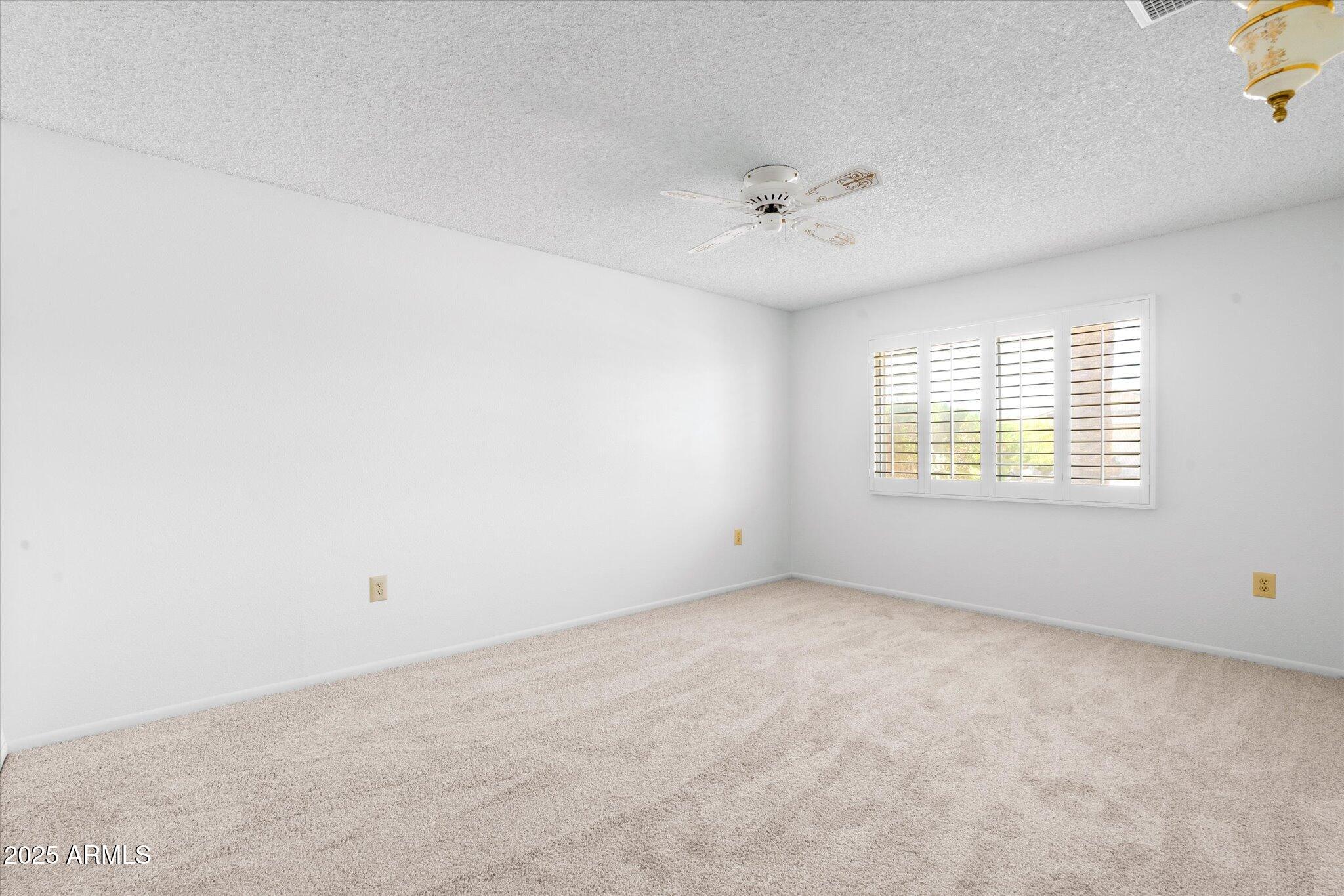 17210 N FOOTHILLS Drive